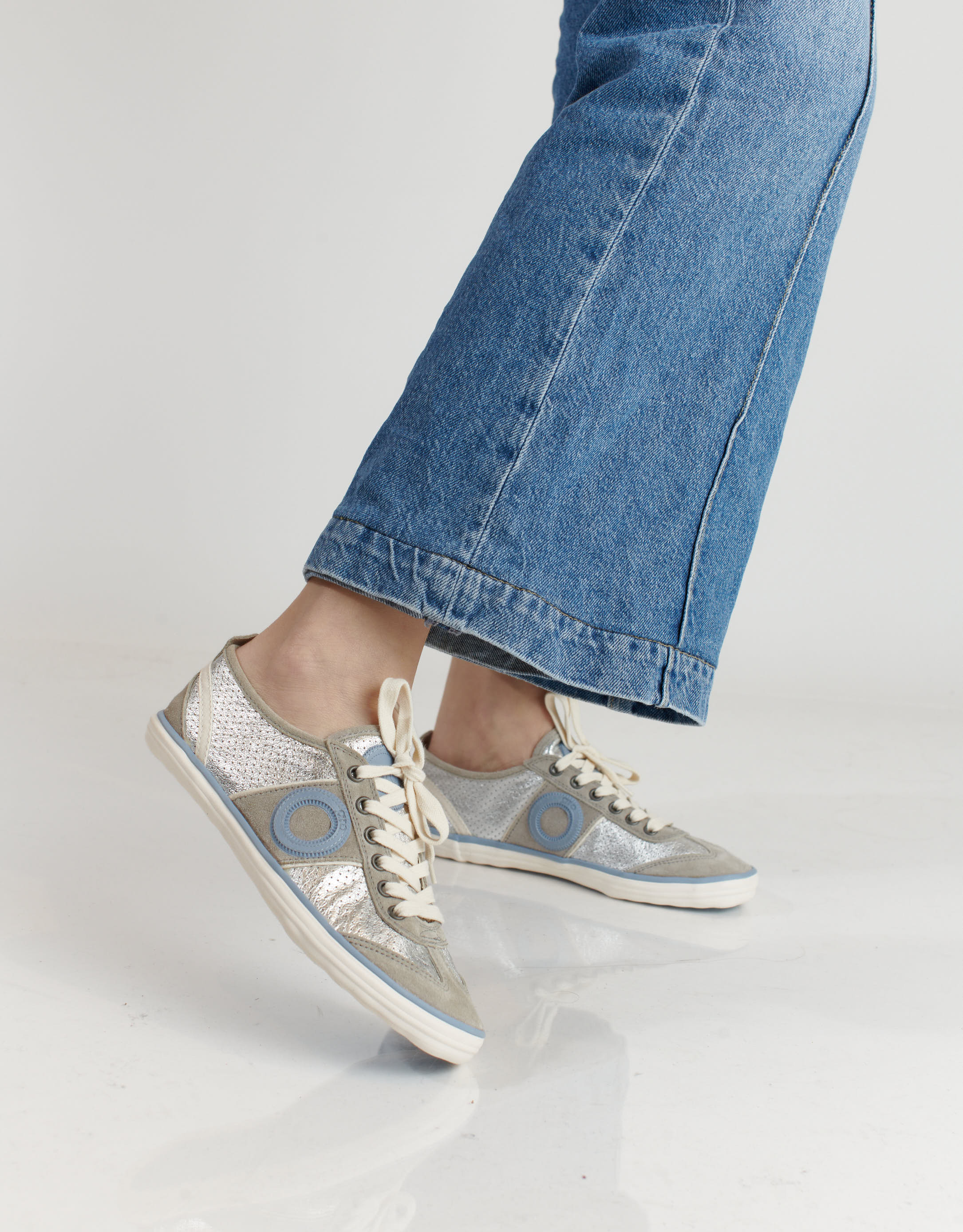 נעלי נשים - Aro - סניקרס PICADA מטאלי - כסף2