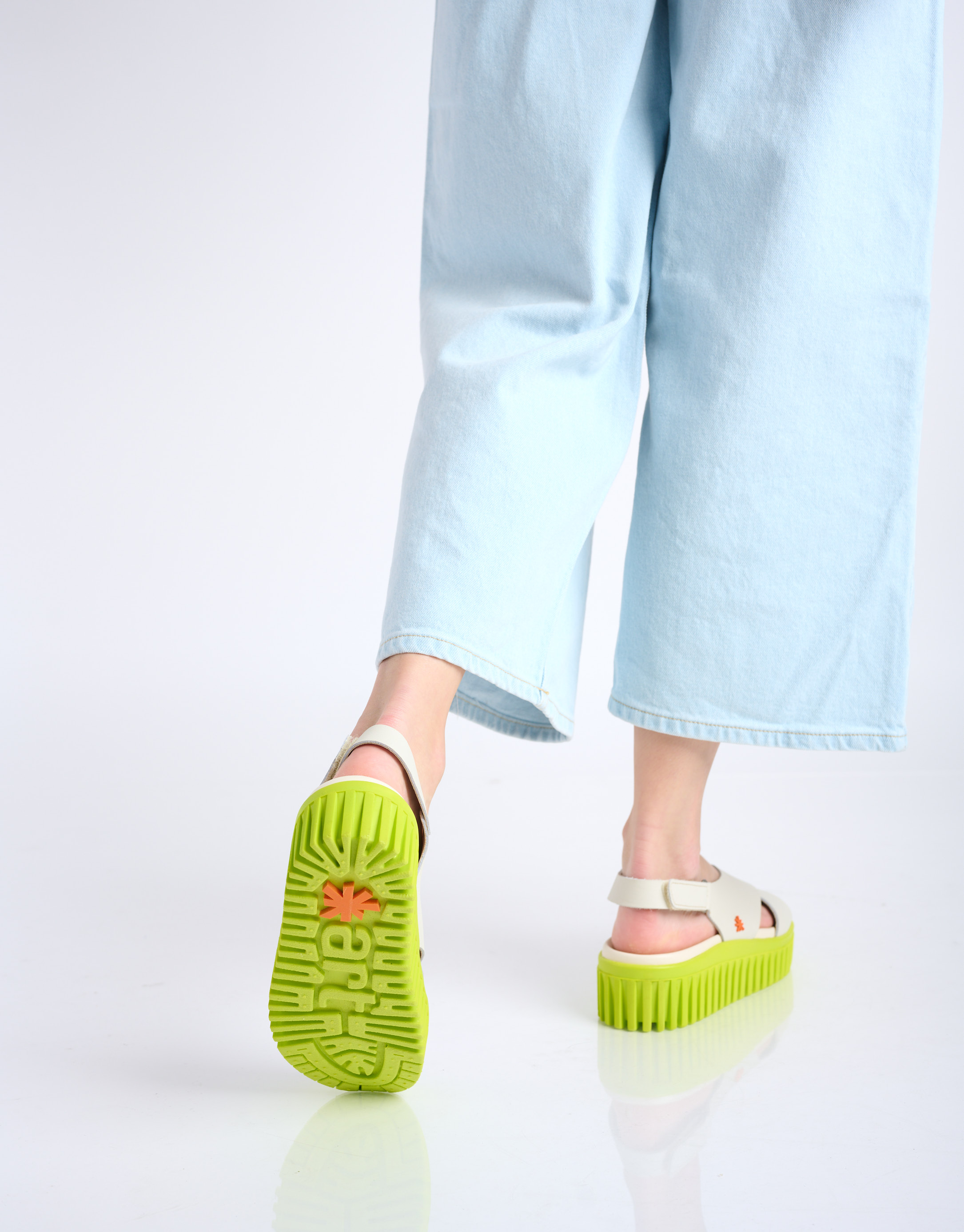 נעלי נשים - Art - סנדלי איקס BRIGHTON - לבן   ירוק3