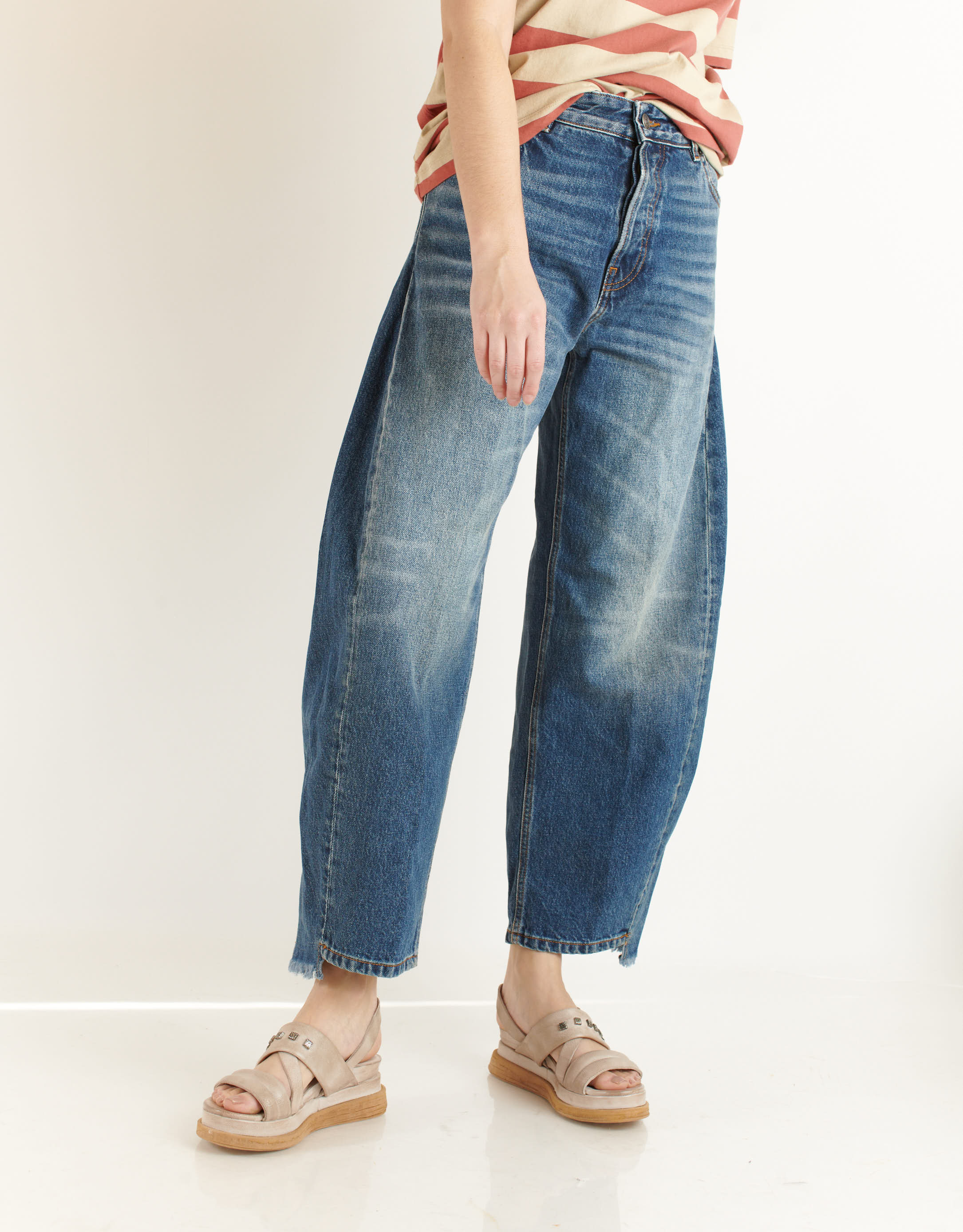 נעלי נשים - A.S. 98 - סנדלי עור LAGOS - בז'