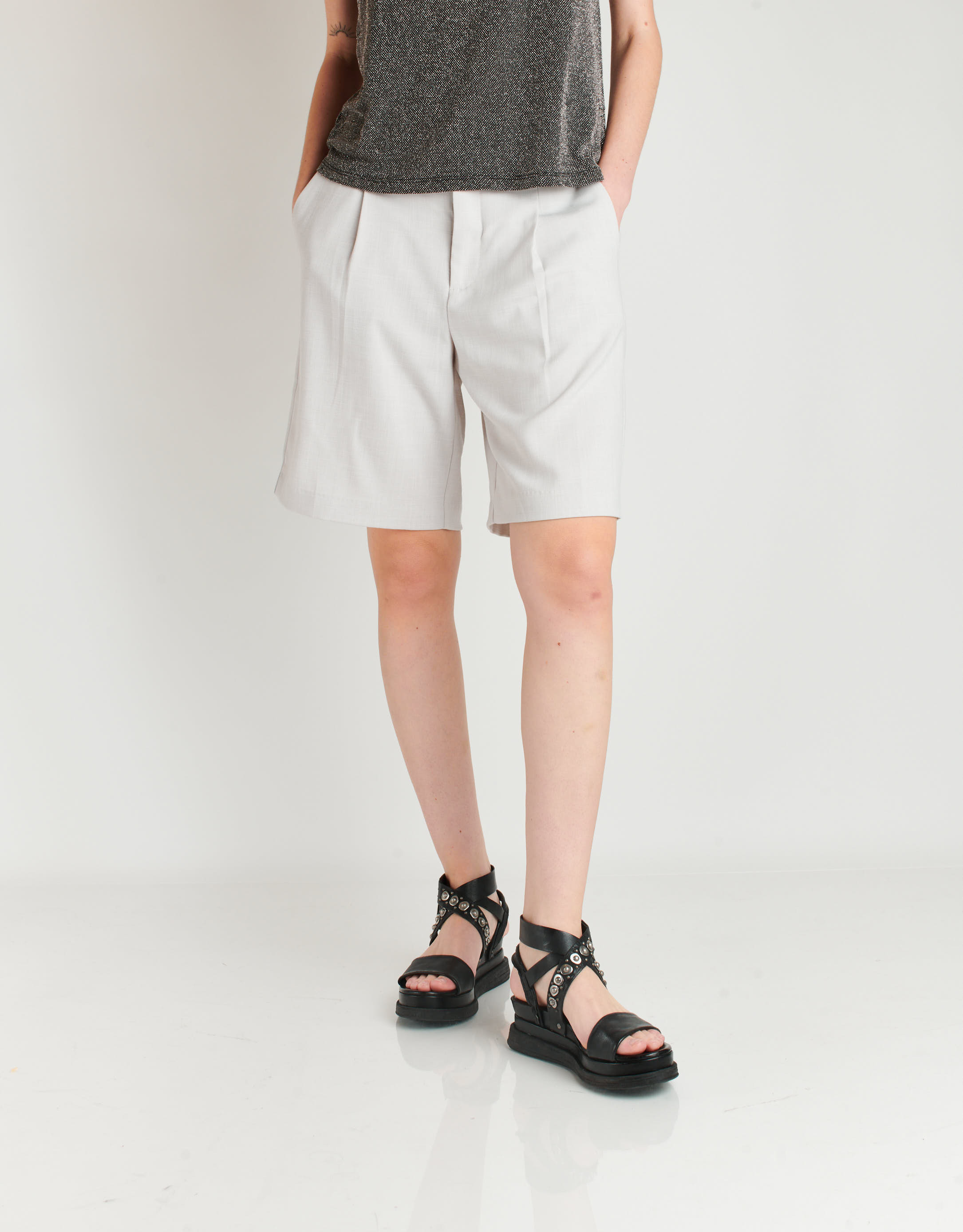 נעלי נשים - A.S. 98 - סנדלים עם ניטים LAGOS - שחור4