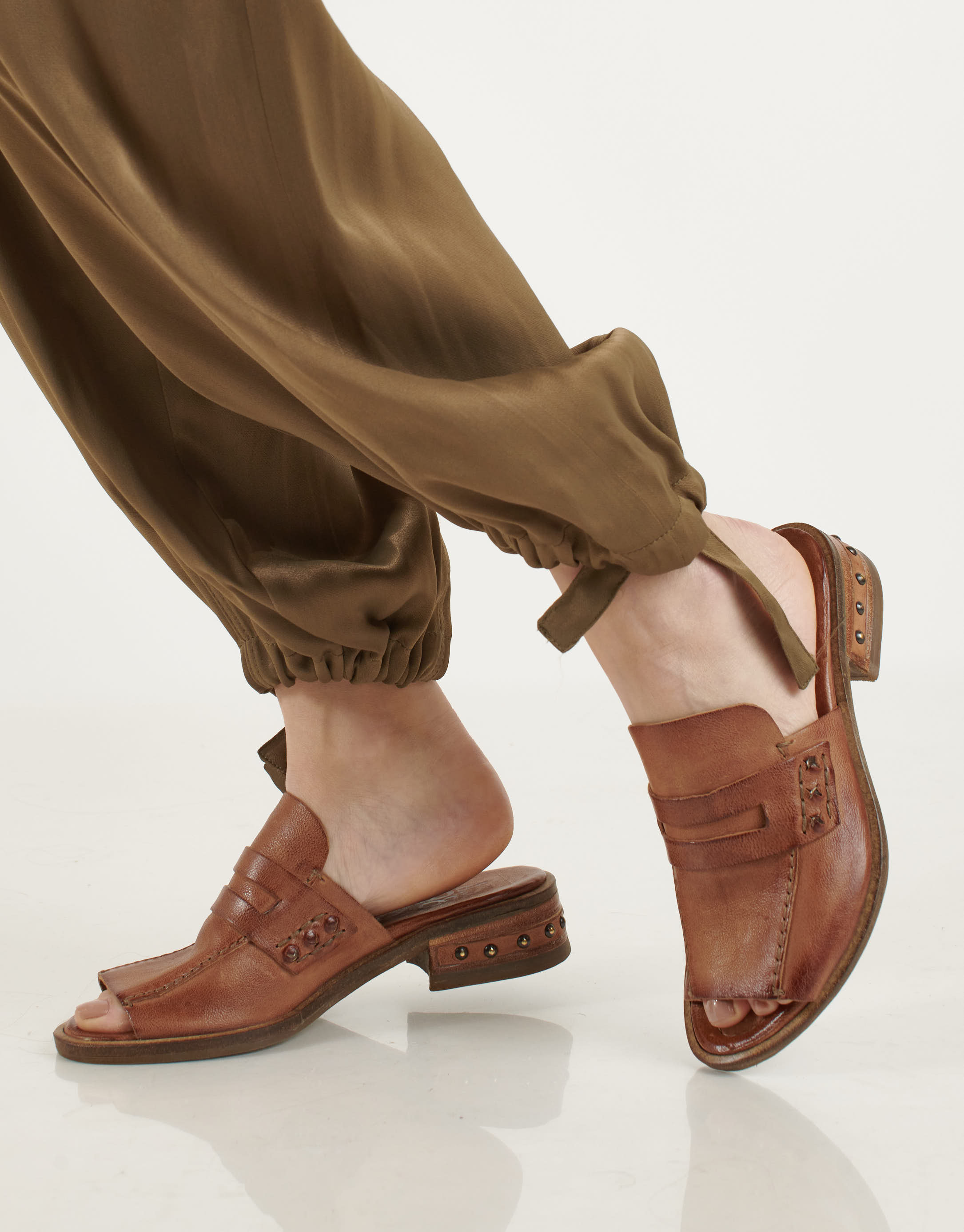 נעלי נשים - A.S. 98 - כפכפי עור GEA - חום