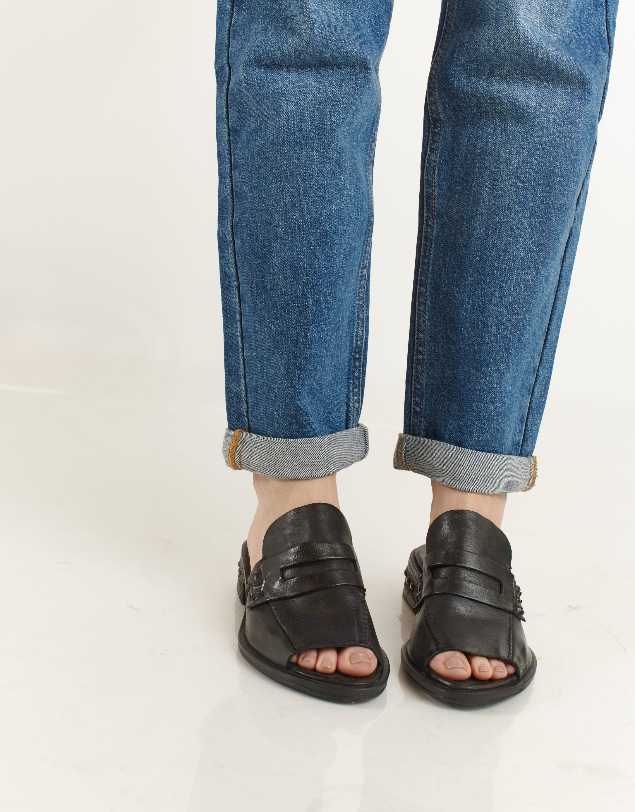 נעלי נשים - A.S. 98 - כפכפי עור GEA - שחור4