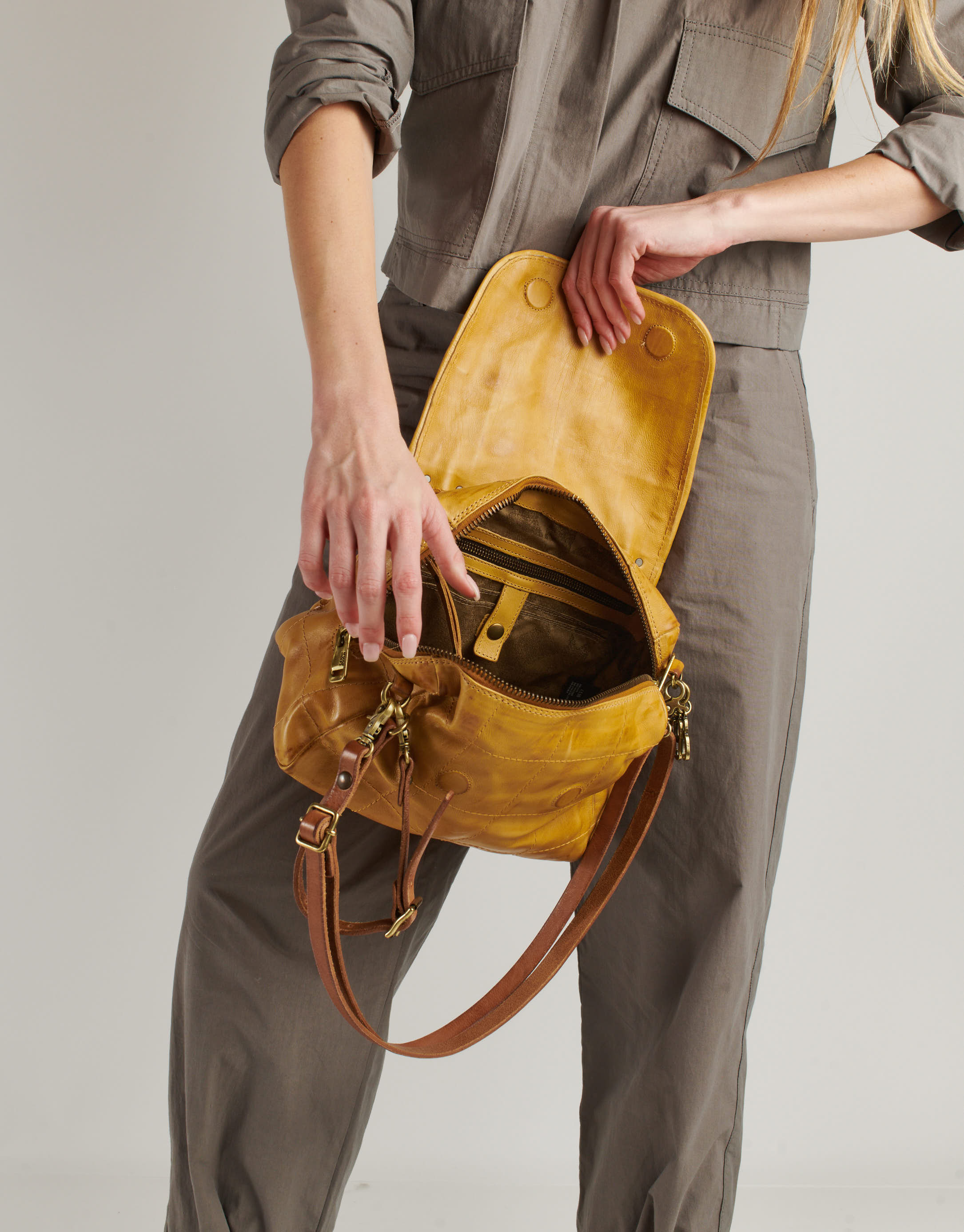 נעלי נשים - A.S. 98 - תיק עור SIENA - חרדל3