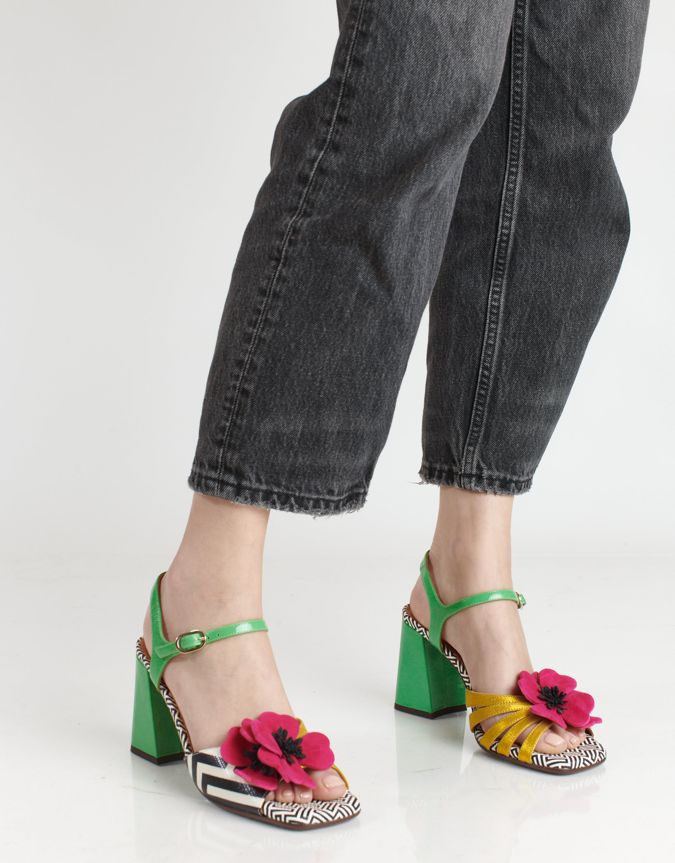 נעלי נשים - Chie Mihara - סנדלי עקב PIROTA - שחור ירוק1