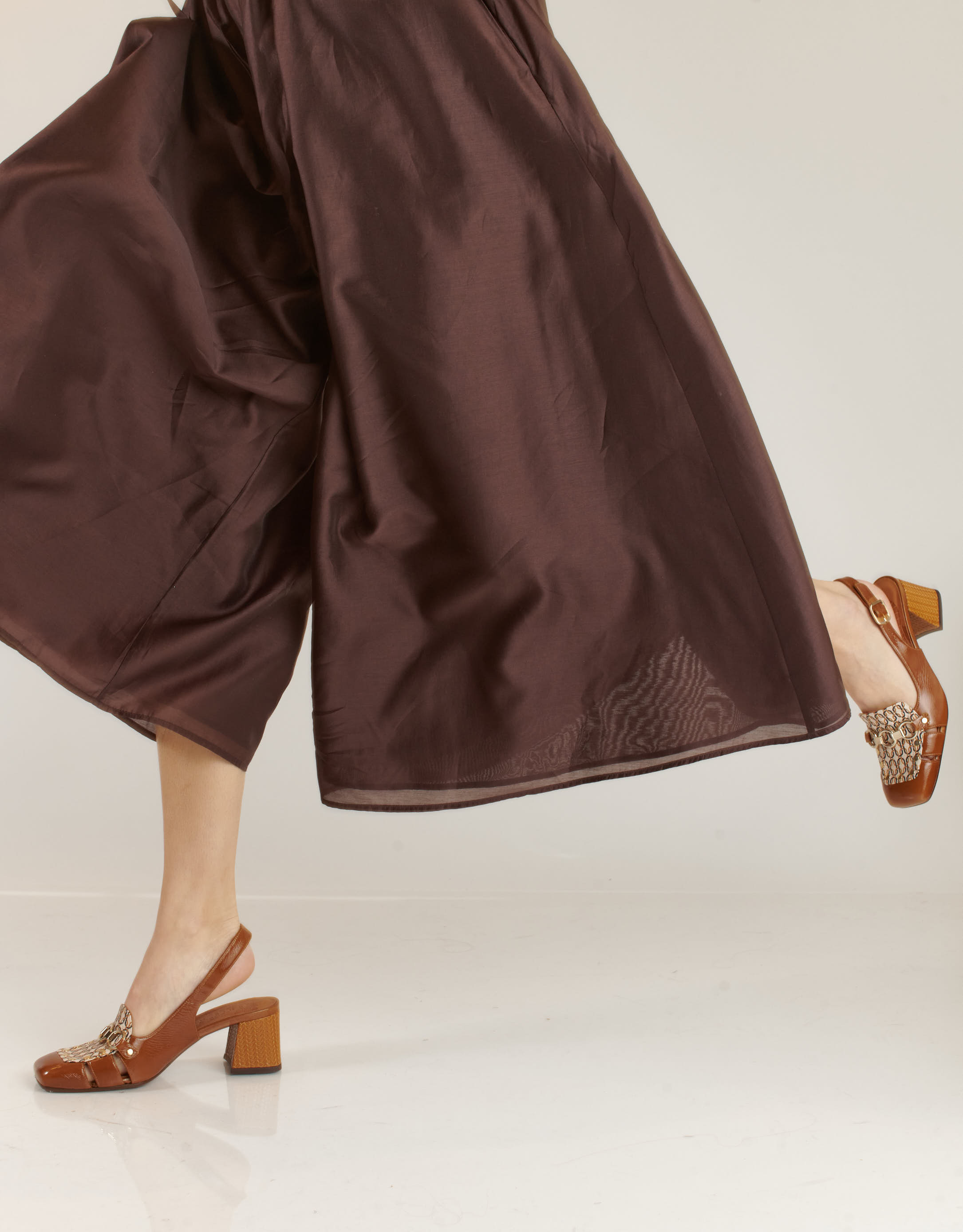 נעלי נשים - Chie Mihara - נעלי סירה עם הדפס VURURU - קאמל2