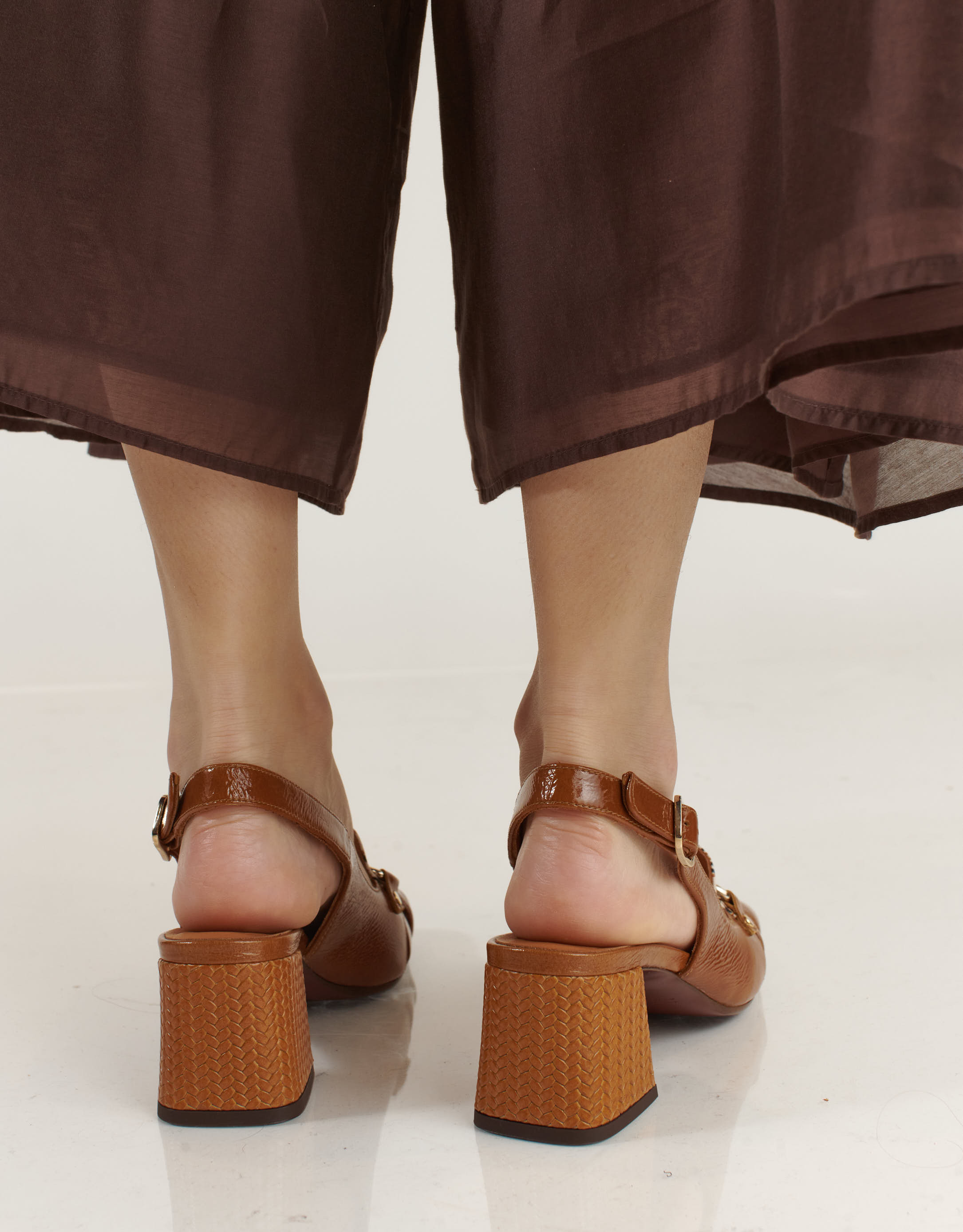 נעלי נשים - Chie Mihara - נעלי סירה עם הדפס VURURU - קאמל3