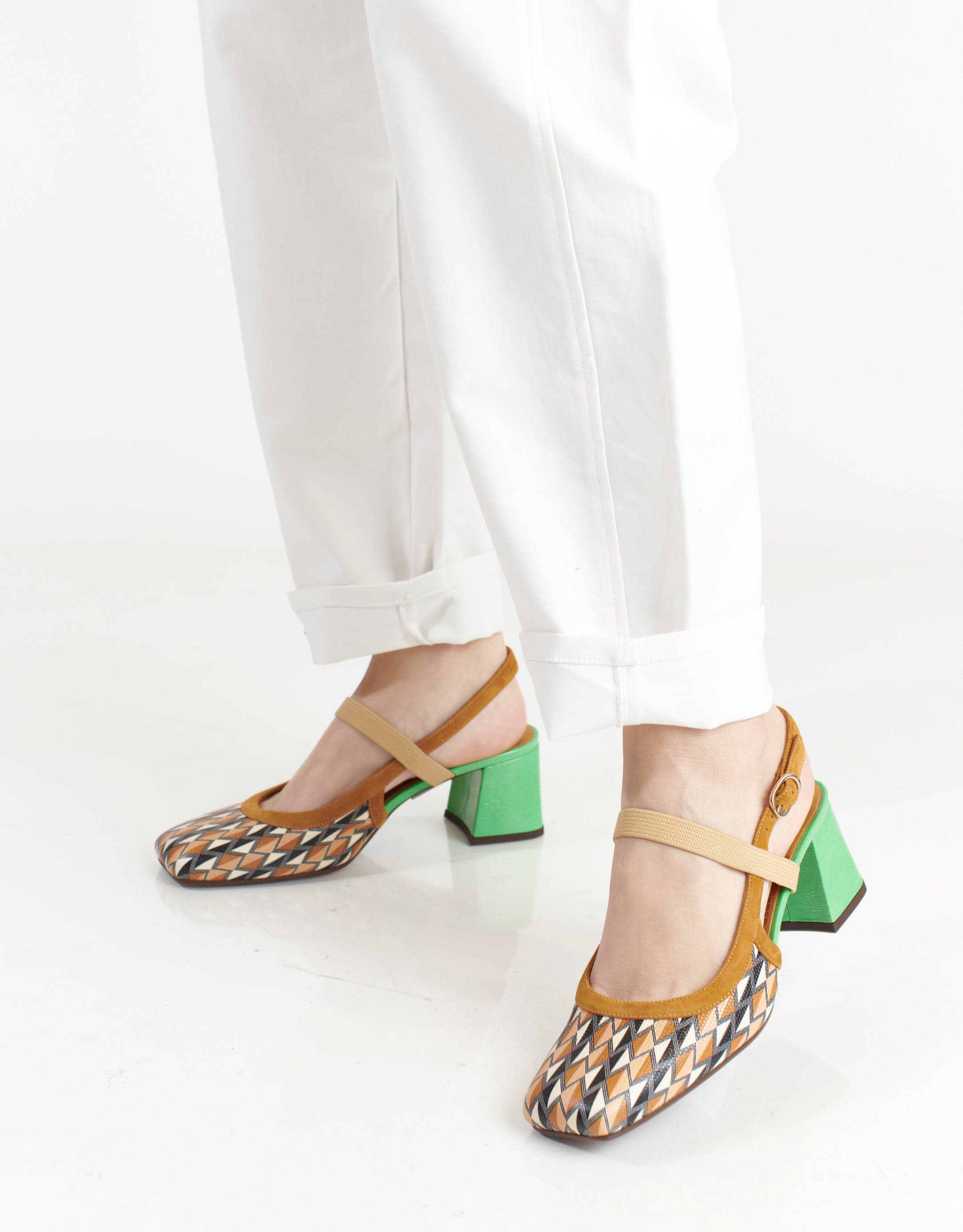 נעלי נשים - Chie Mihara - סנדלי עקב VOYAGE - חום   ירוק3