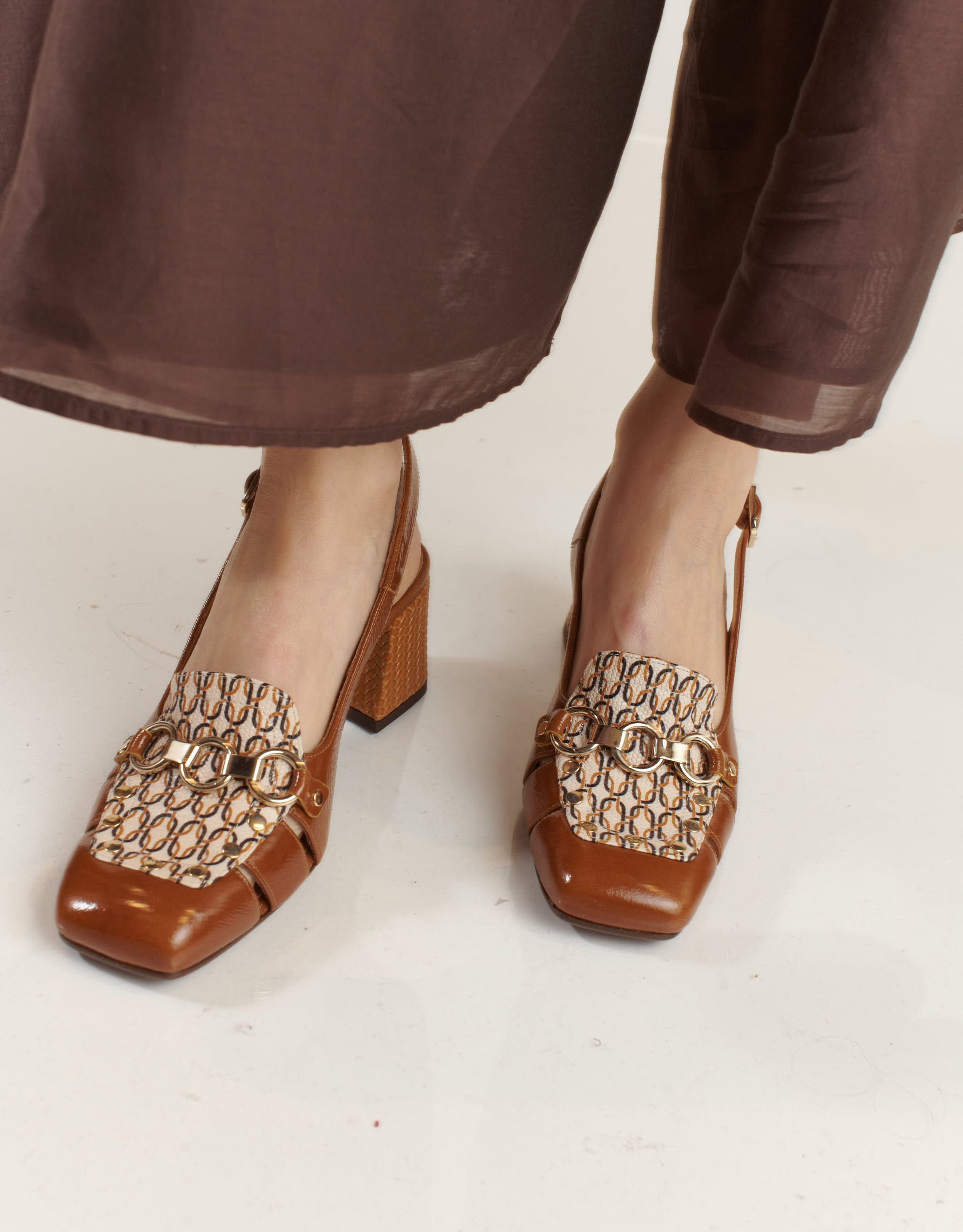 נעלי נשים - Chie Mihara - נעלי סירה עם הדפס VURURU - קאמל4