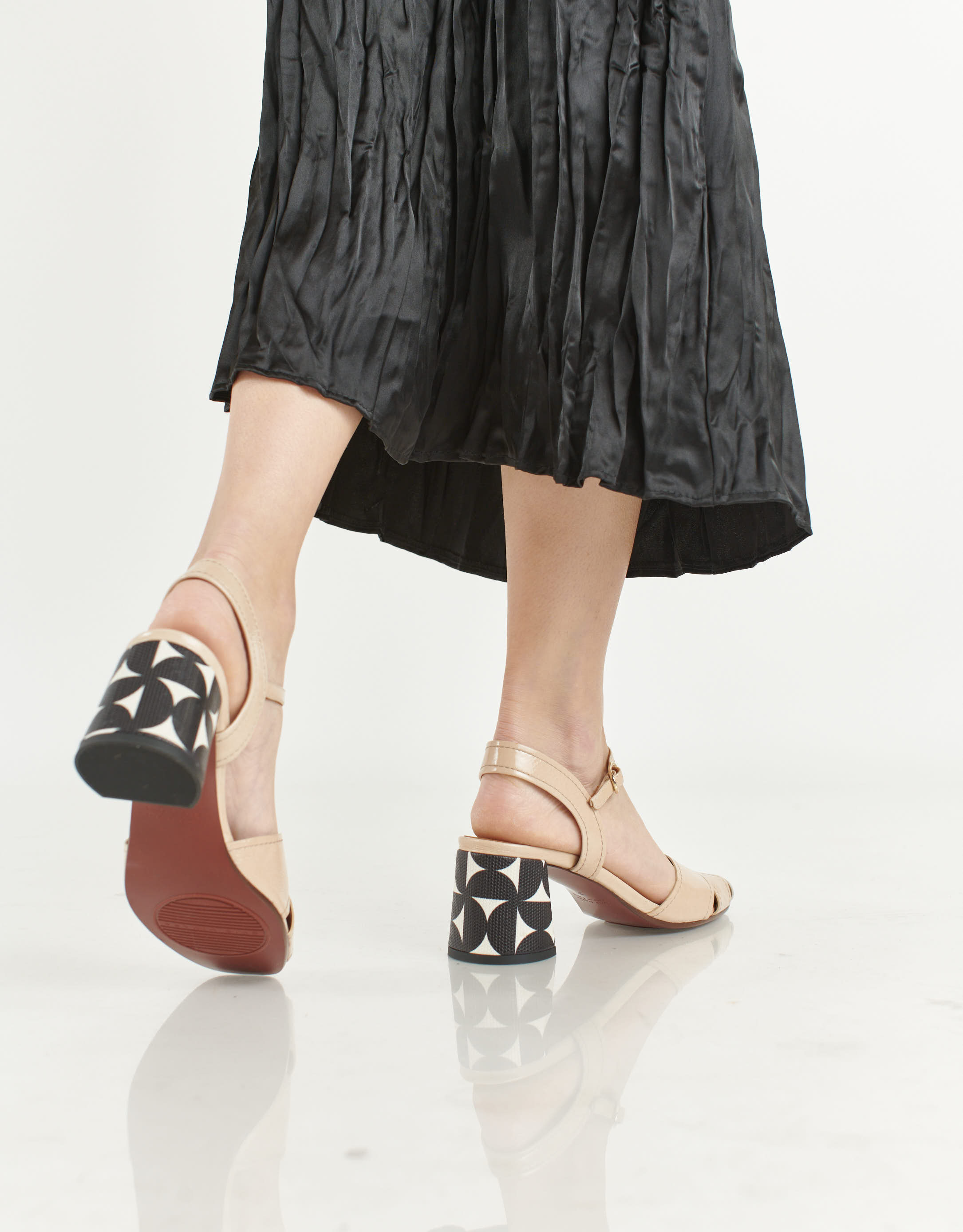 נעלי נשים - Chie Mihara - סנדלי עקב ROLEY - ניוד4