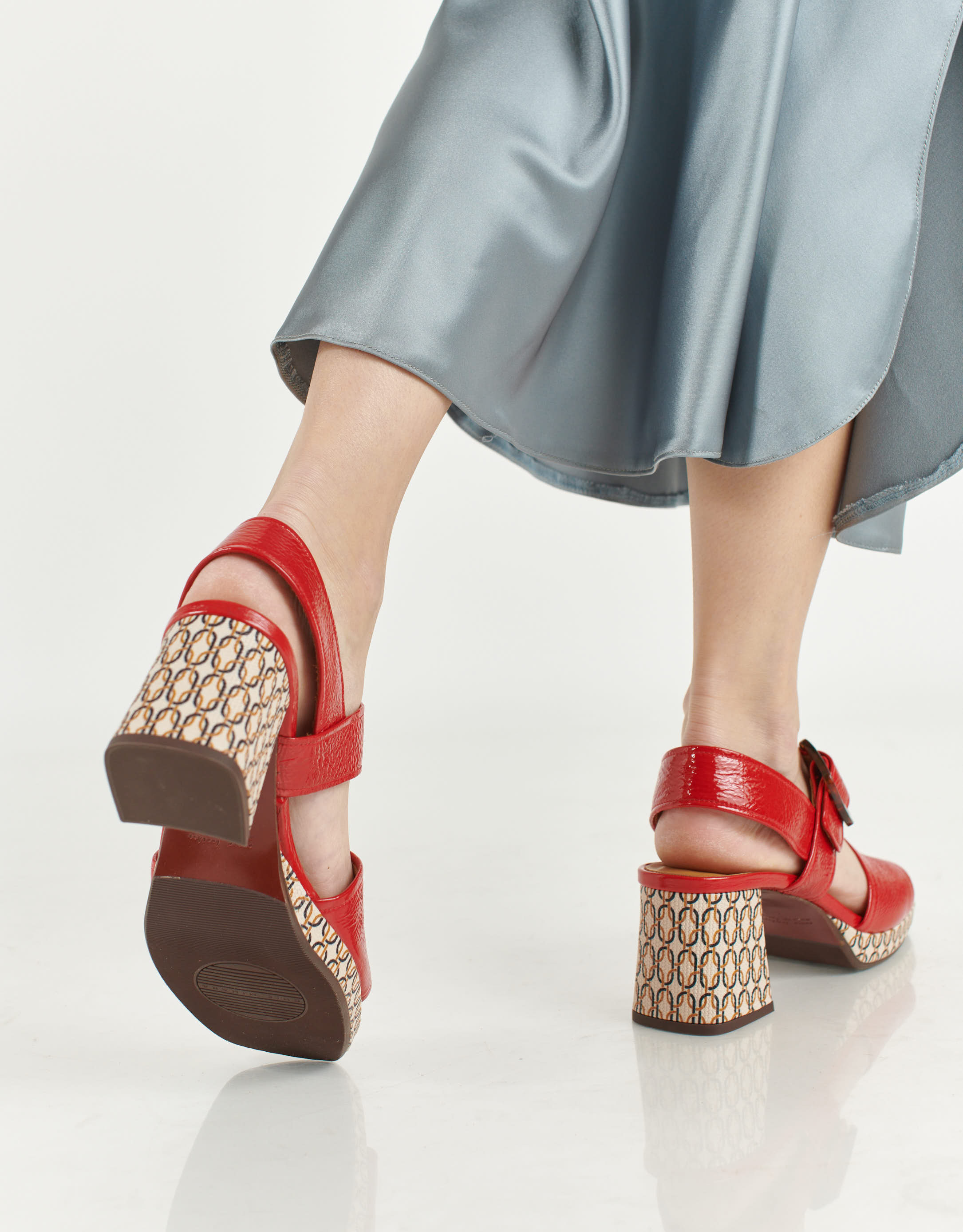 נעלי נשים - Chie Mihara - סנדלי  עקב GINKA - אדום4