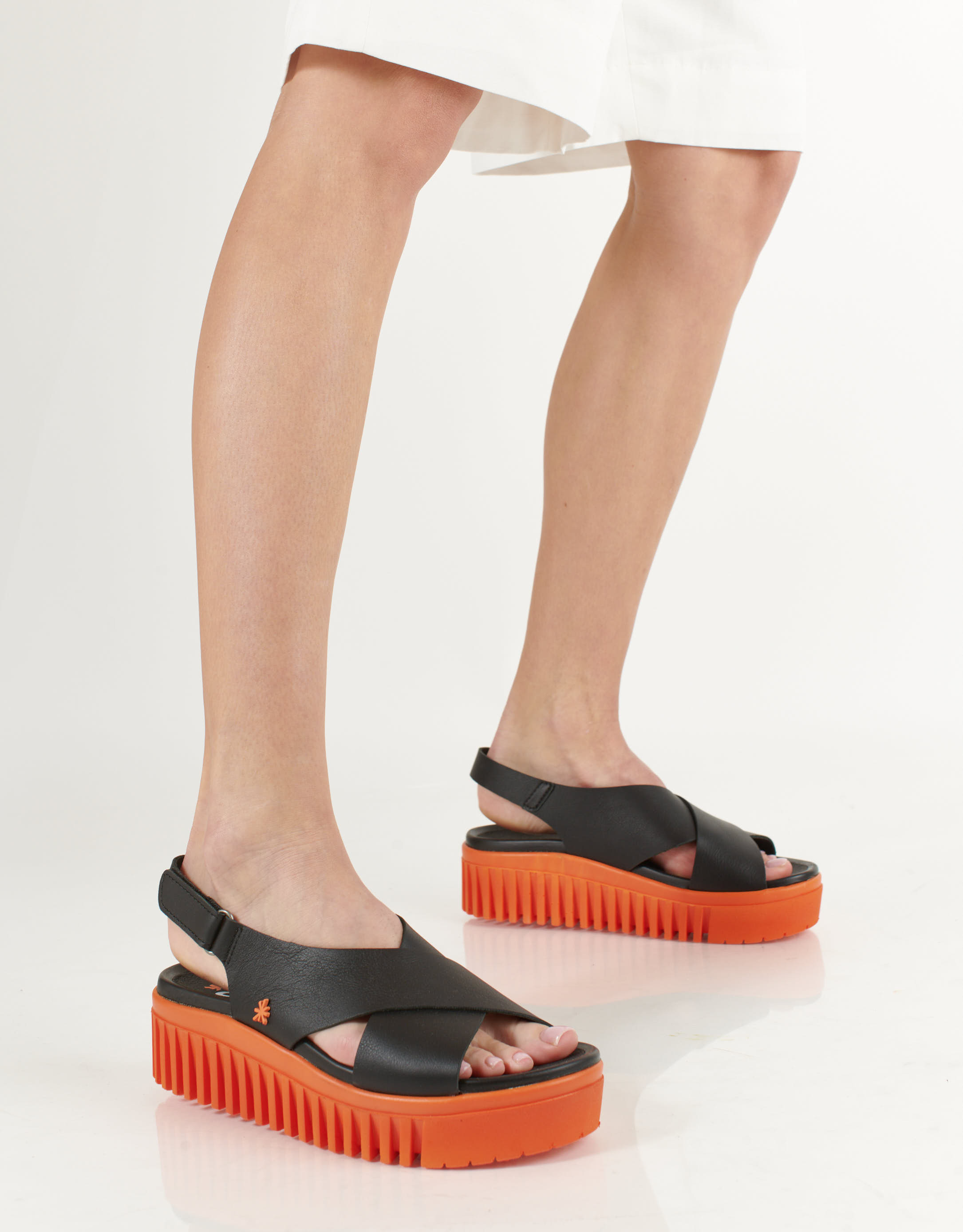 נעלי נשים - Art - סנדלי איקס BRIGHTON - שחור כתום2