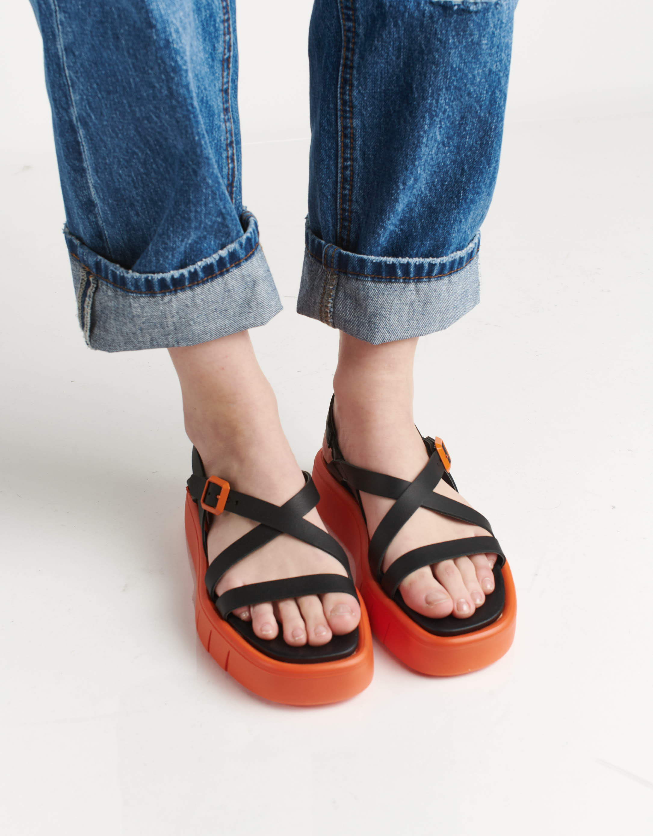 נעלי נשים - Art - סנדלי עור MALAGA - שחור כתום4