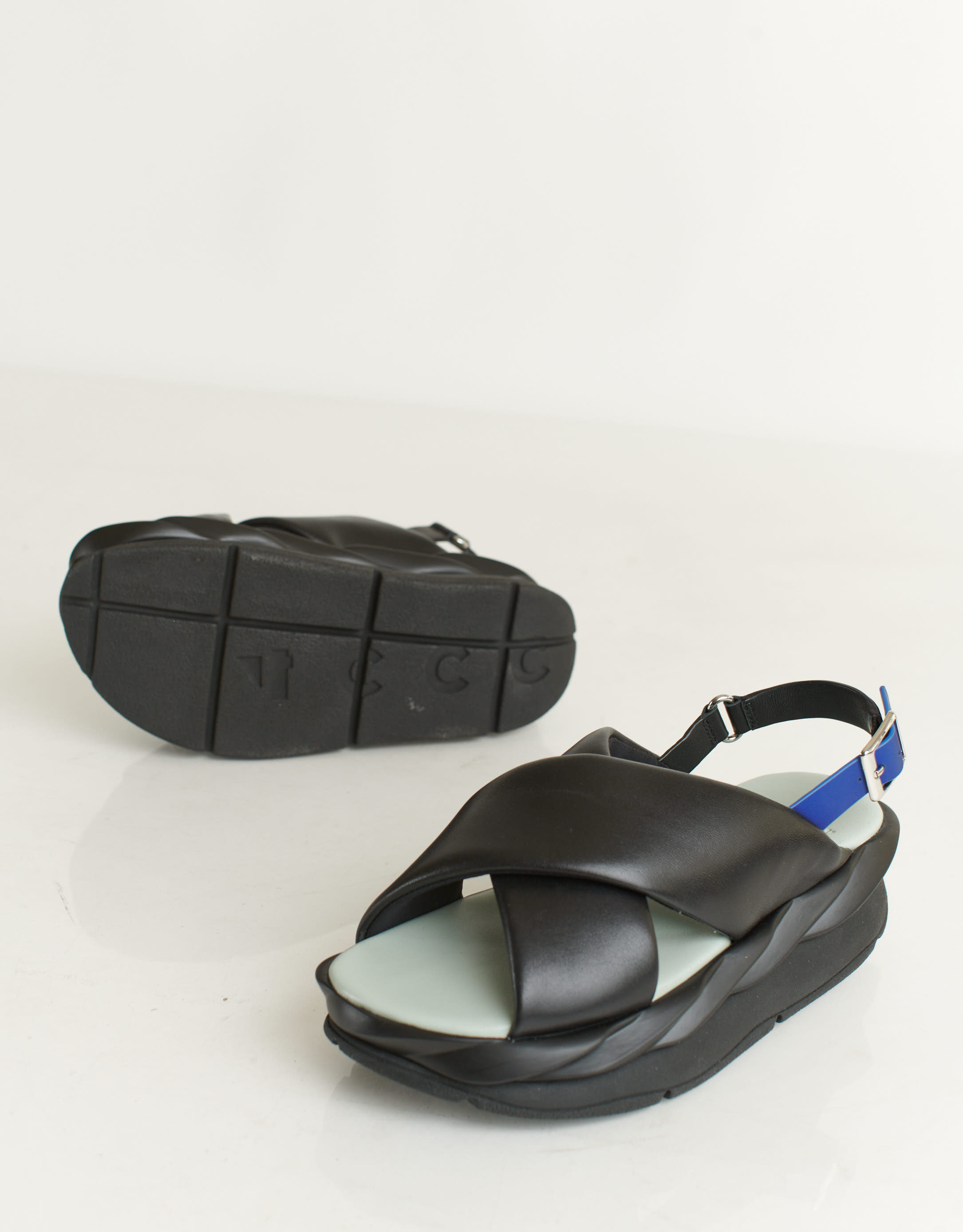 נעלי נשים - 4CCCCEES - סנדלי פלטפורמה X MELLOW - שחור2