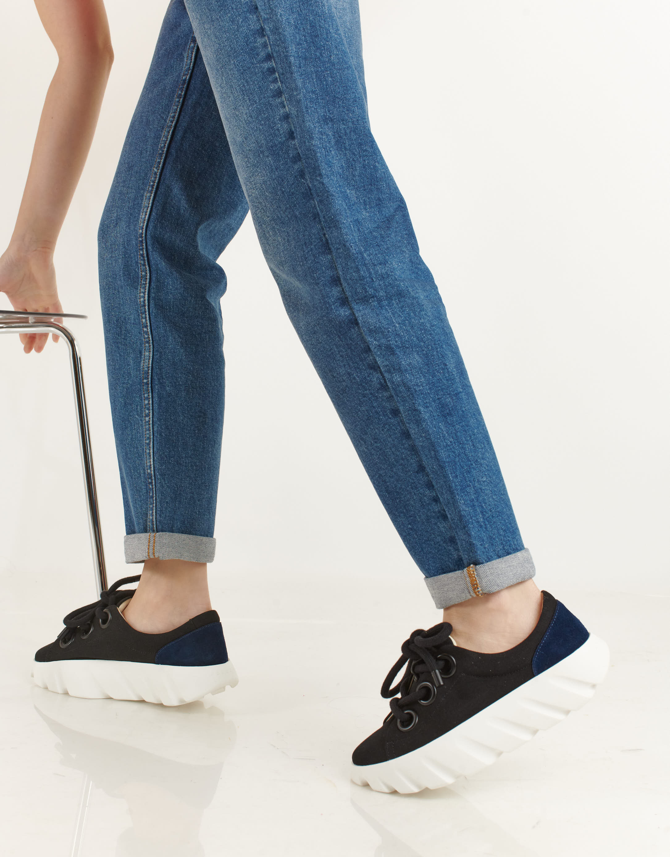 נעלי נשים - 4CCCCEES - סניקרס בד TURA FABI - שחור2