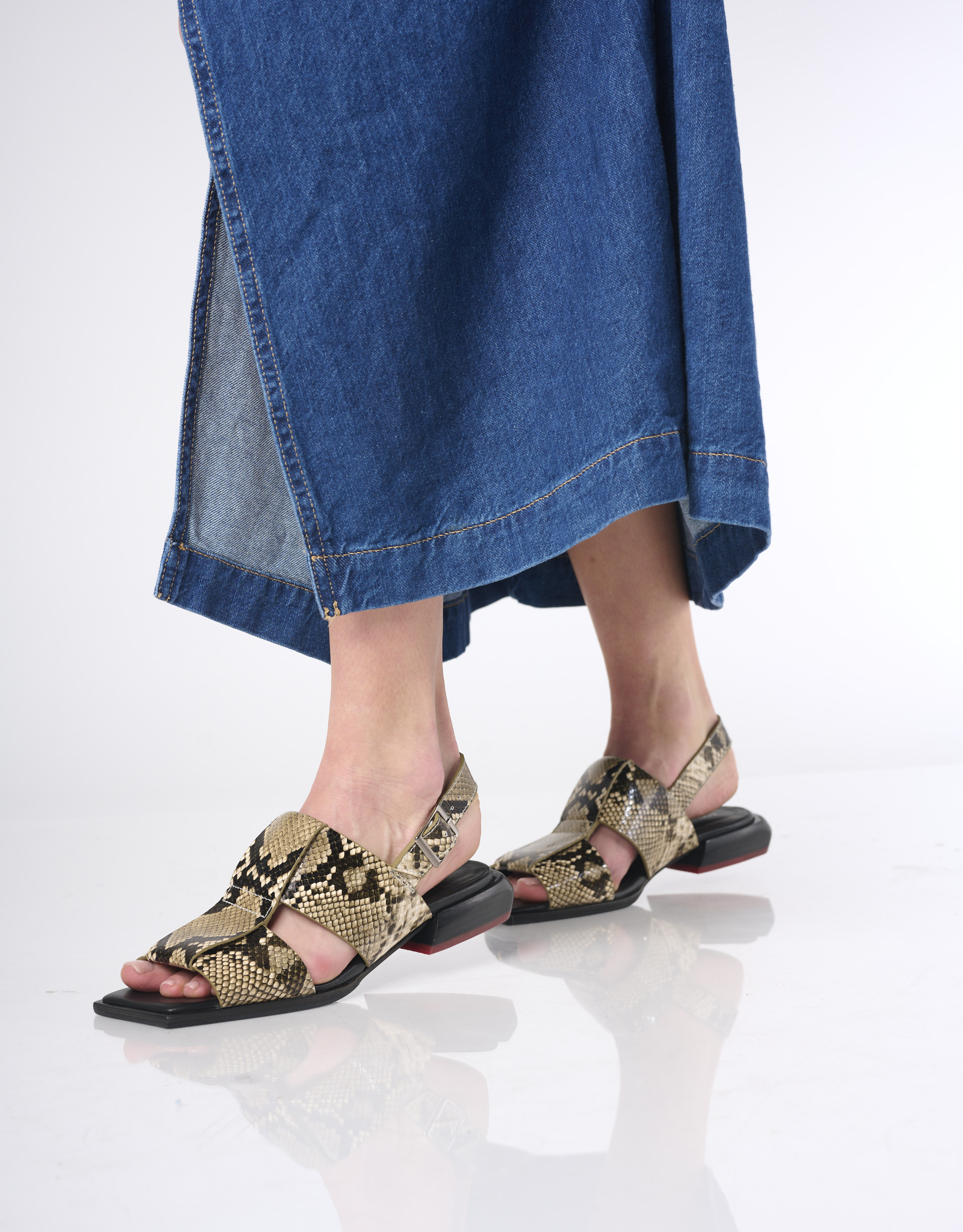 נעלי נשים - Yuko Imanishi - סנדלים מעור ASA - נחש3