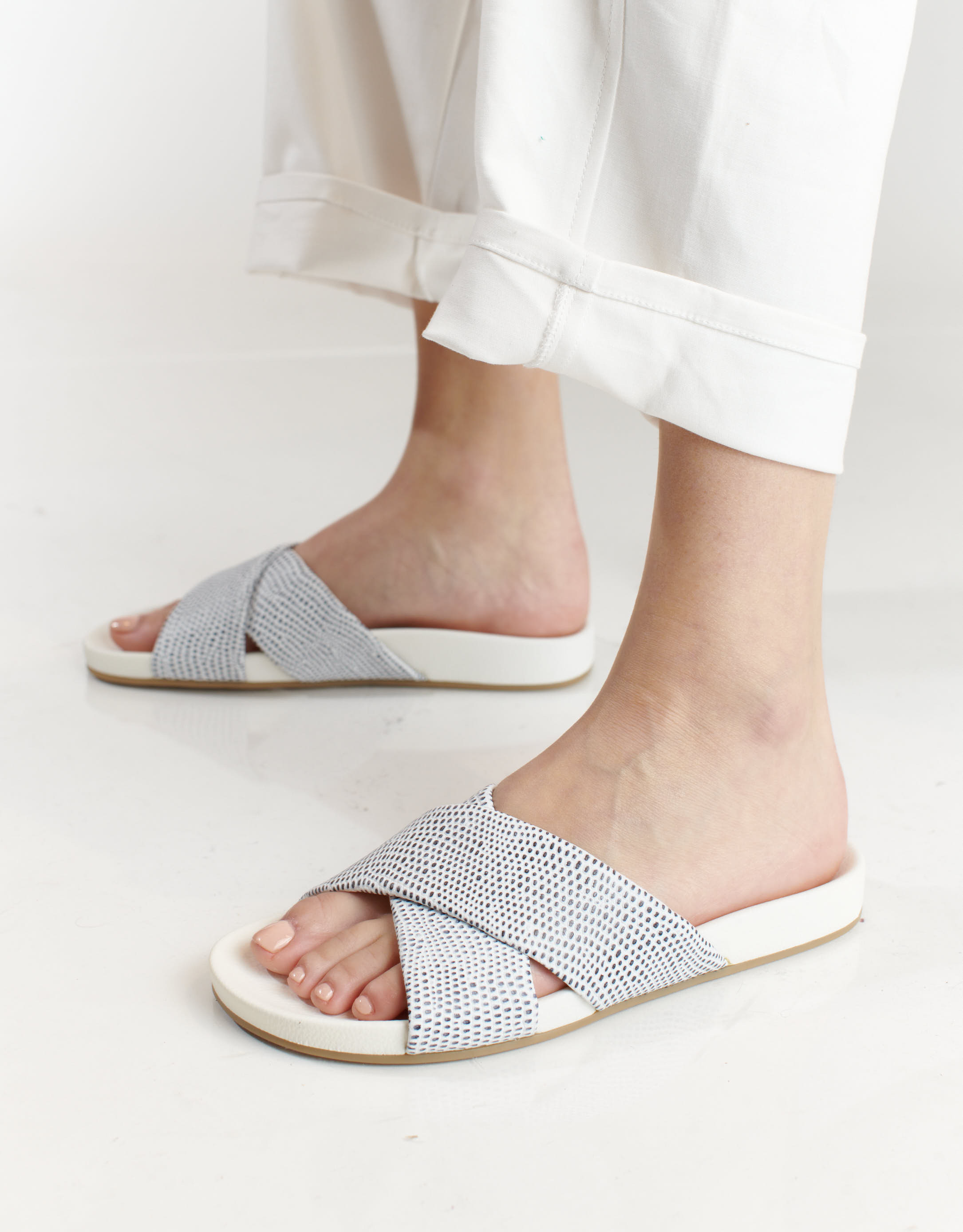 נעלי נשים - Rollie - כפכפים משולבים TIDE CROSS - לבן   כחול3