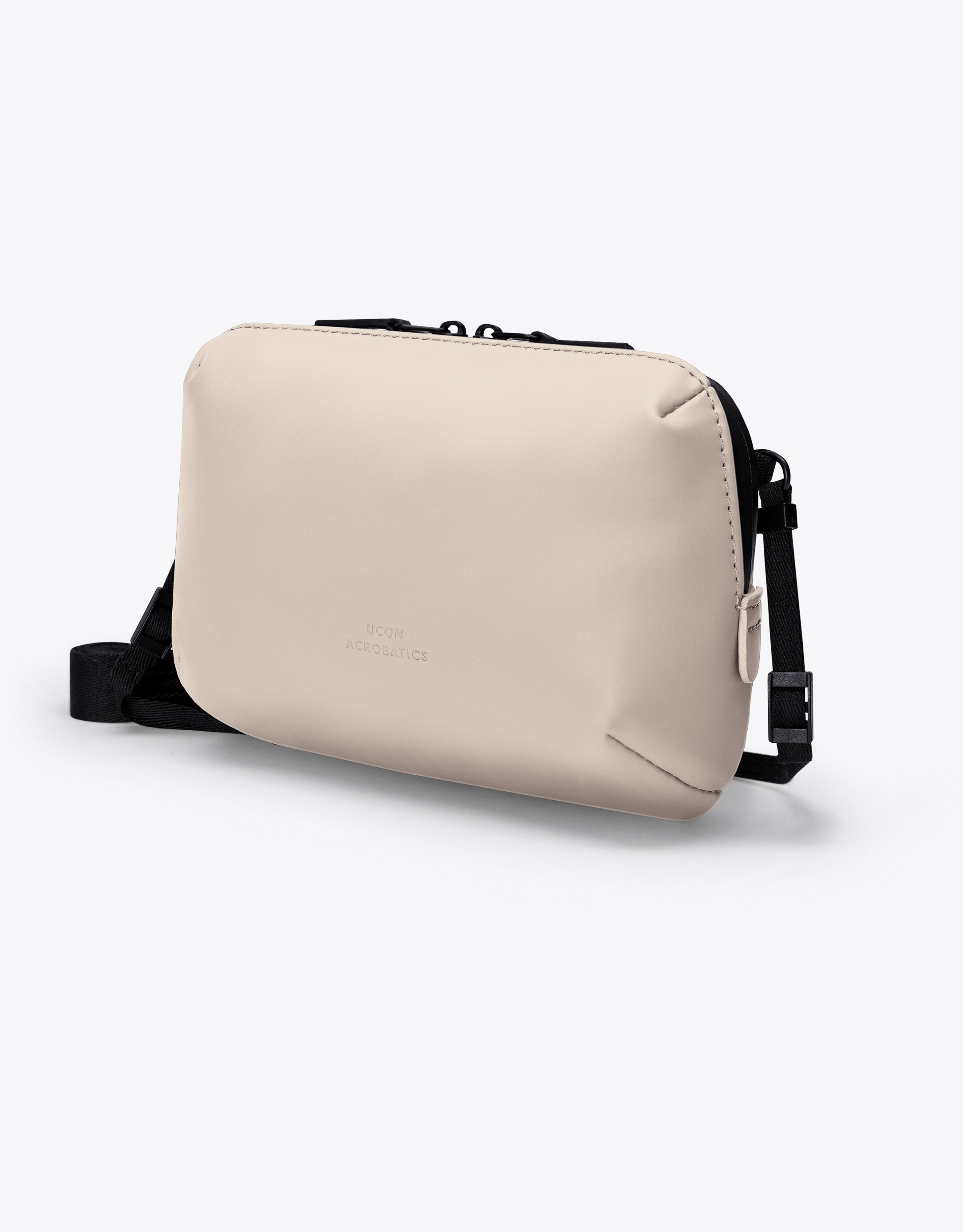 Ucon Acrobatics - פאוץ' גדול ANDO - בז'1