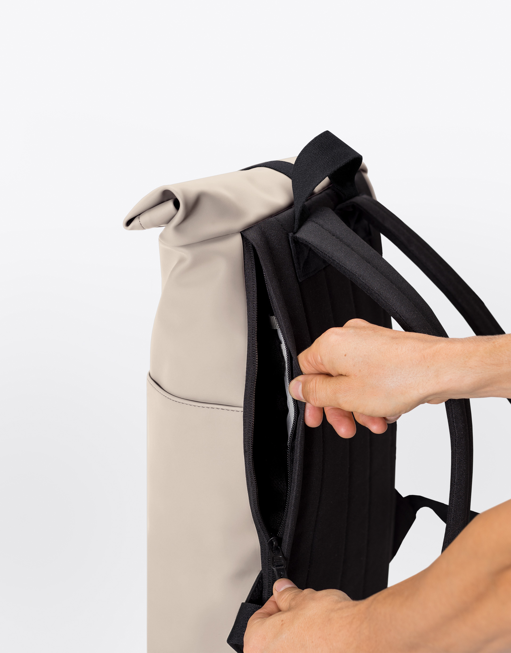 Ucon Acrobatics - תיק גב HAJO MINI LOTUS - בז'3