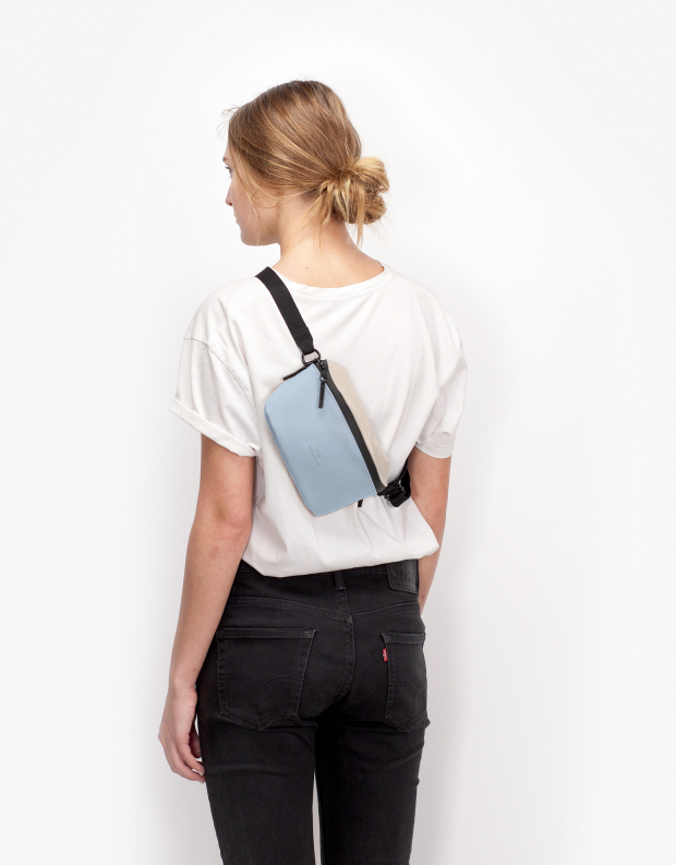 Ucon Acrobatics - פאוץ'  JONA LOTUS - תכלת   ניוד