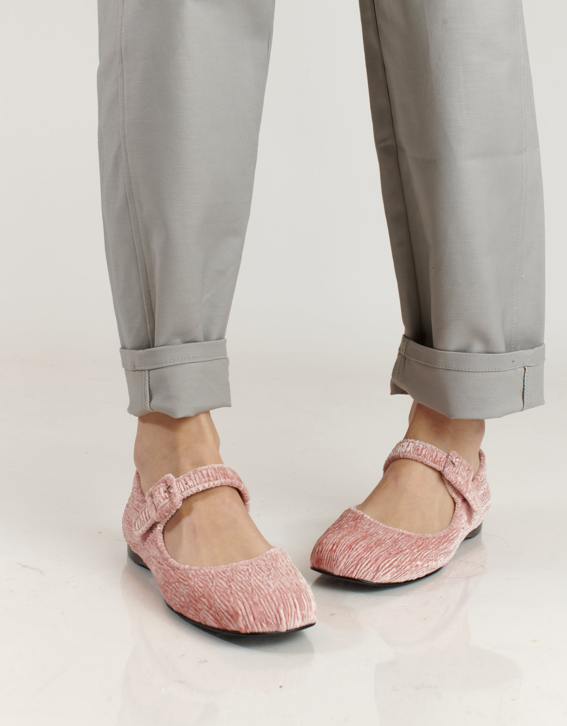 נעלי נשים - Jeffrey Campbell - נעלי בובה TUTU MU - ורוד2