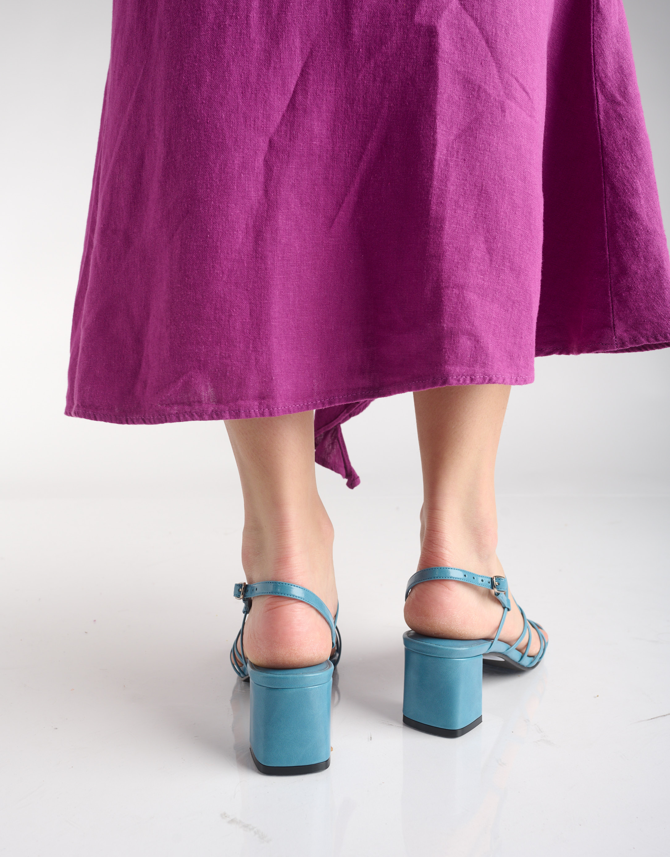 נעלי נשים - Jeffrey Campbell - סנדלי רצועות SOCIALIZE - כחול4