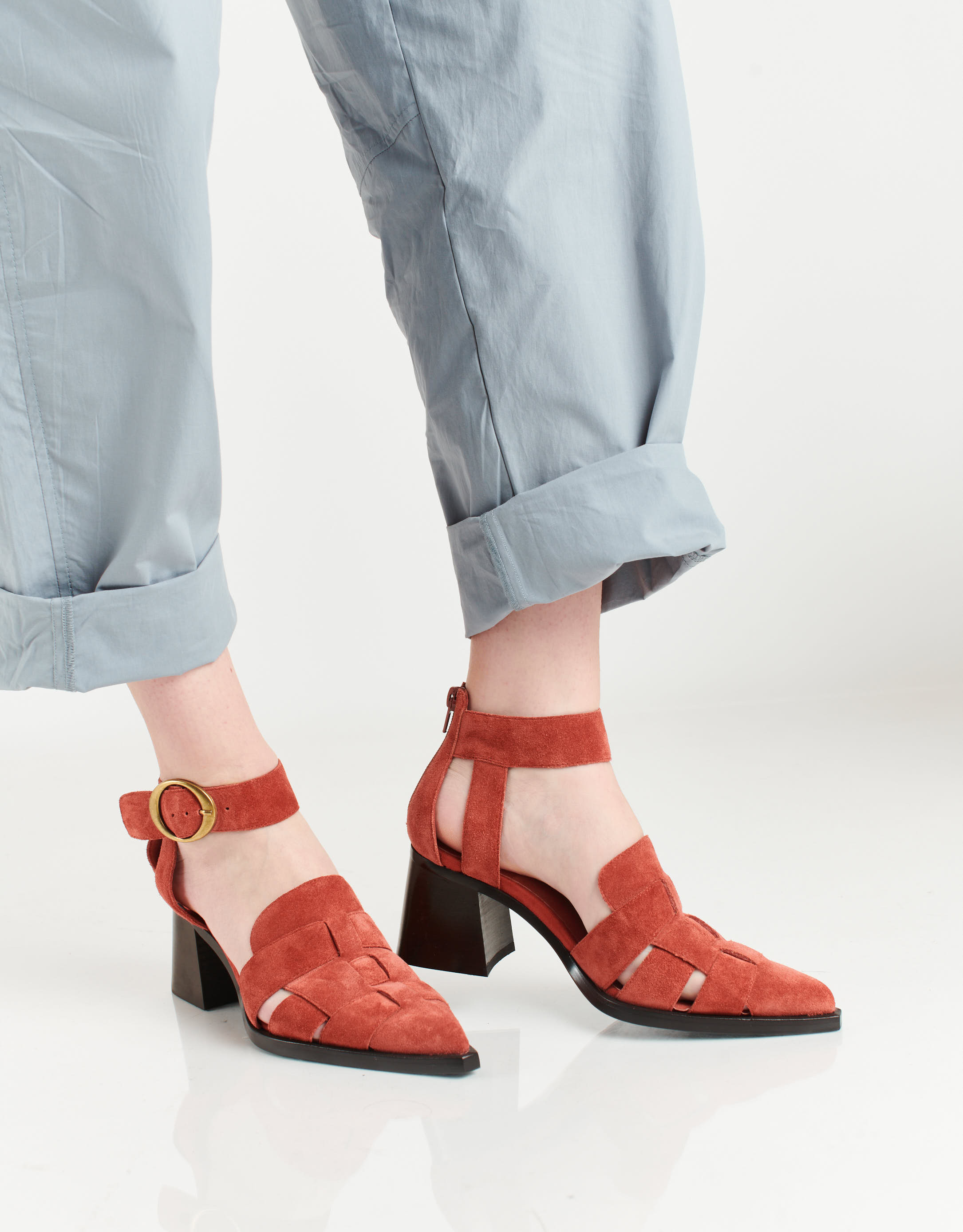 נעלי נשים - Jeffrey Campbell - סנדלי עקב מזמש MARIA - חמרה2