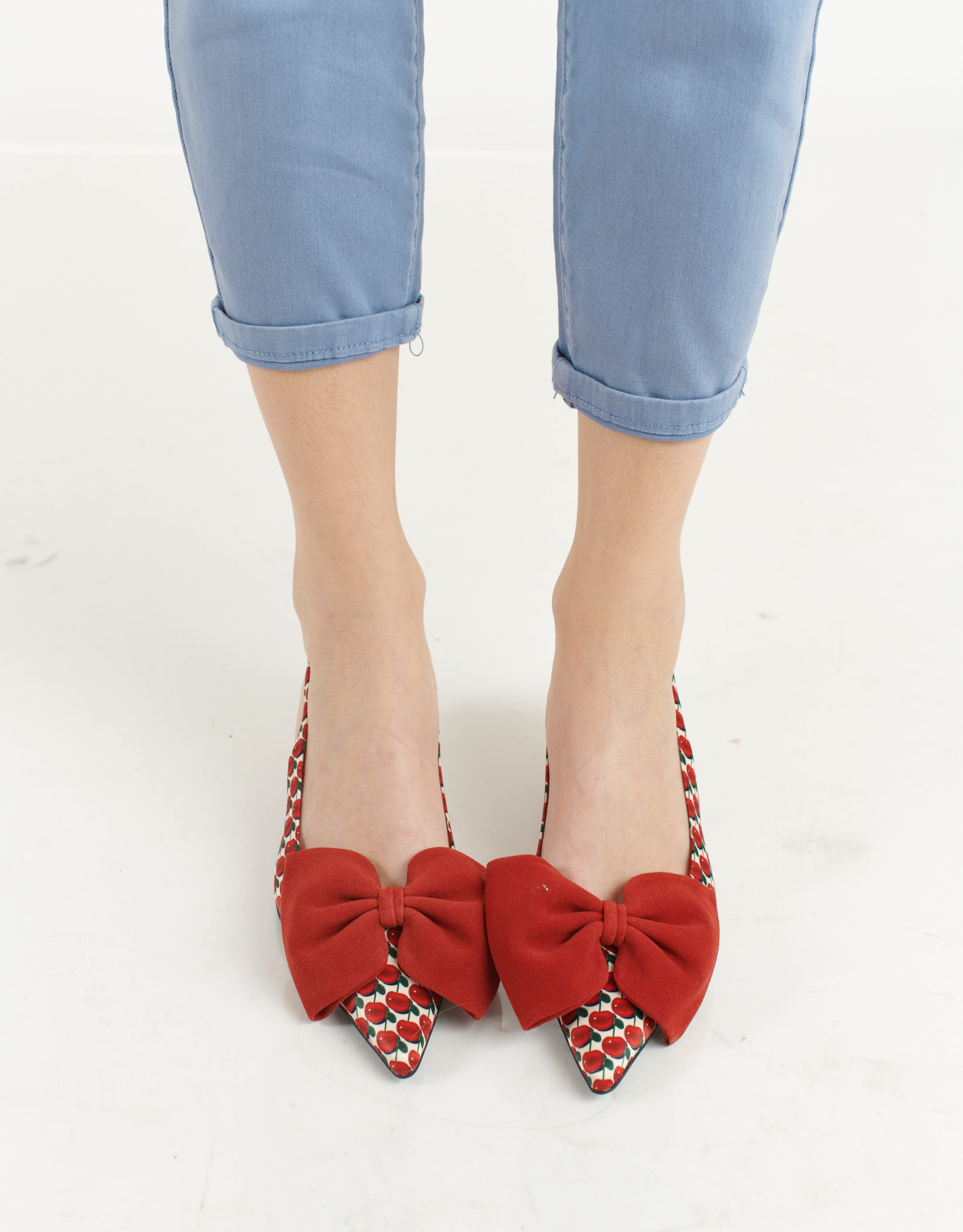 נעלי נשים - Jeffrey Campbell - נעלי סירה PERSONA פפיון - אדום   לבן3