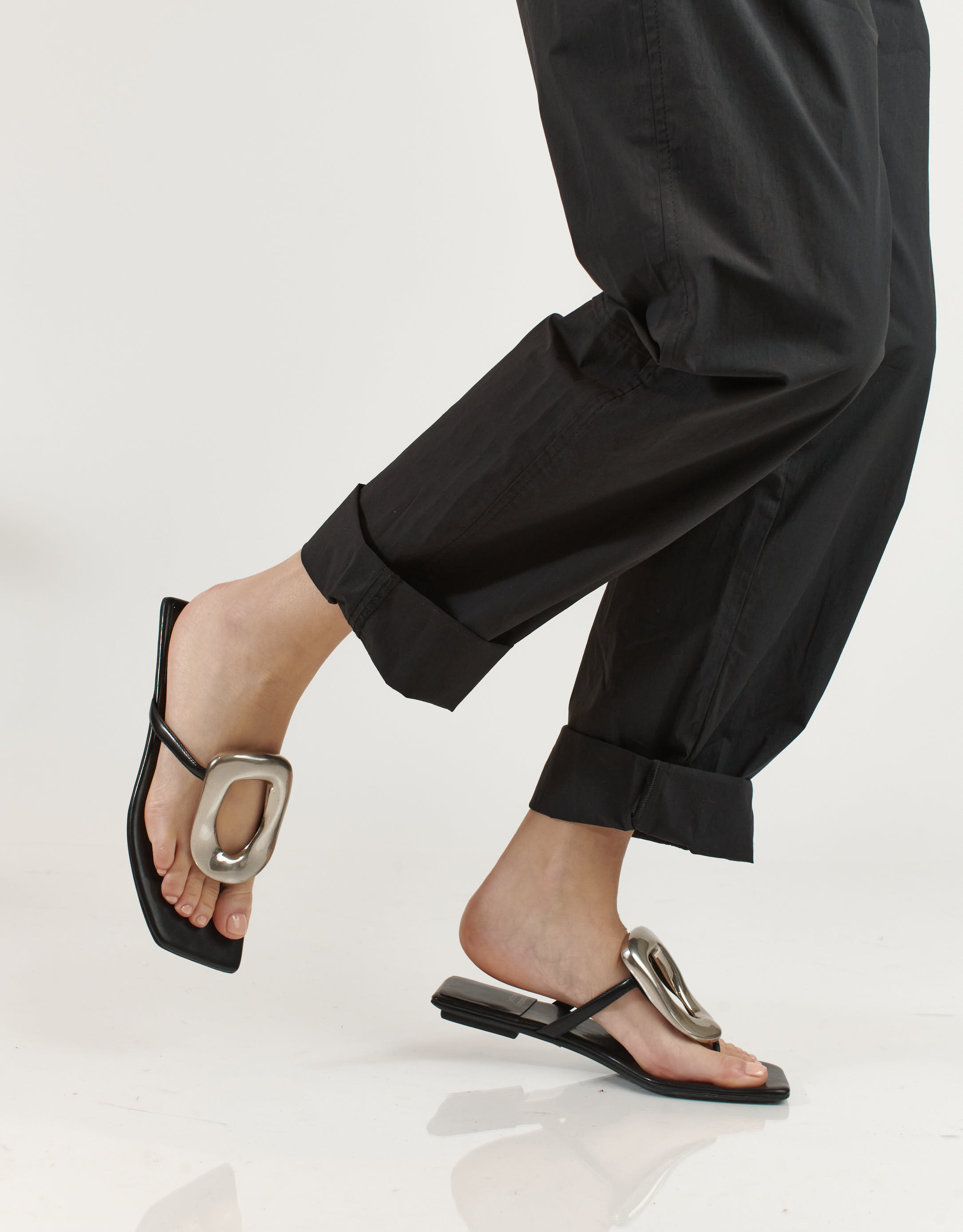 נעלי נשים - Jeffrey Campbell - כפכפים שטוחים LINQUES - שחור3