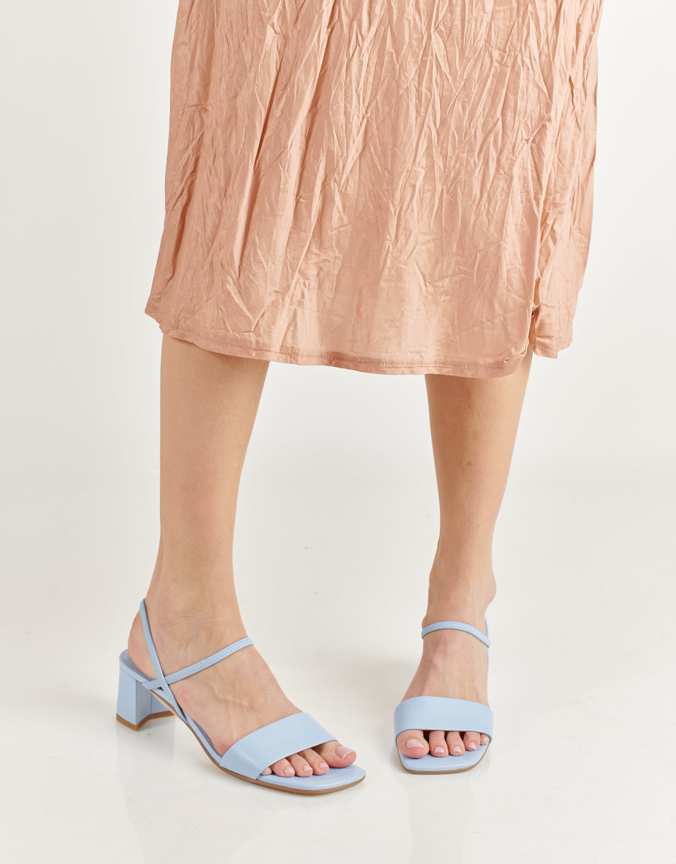 נעלי נשים - Jeffrey Campbell - סנדלי דמוי עור ADAPT - תכלת2