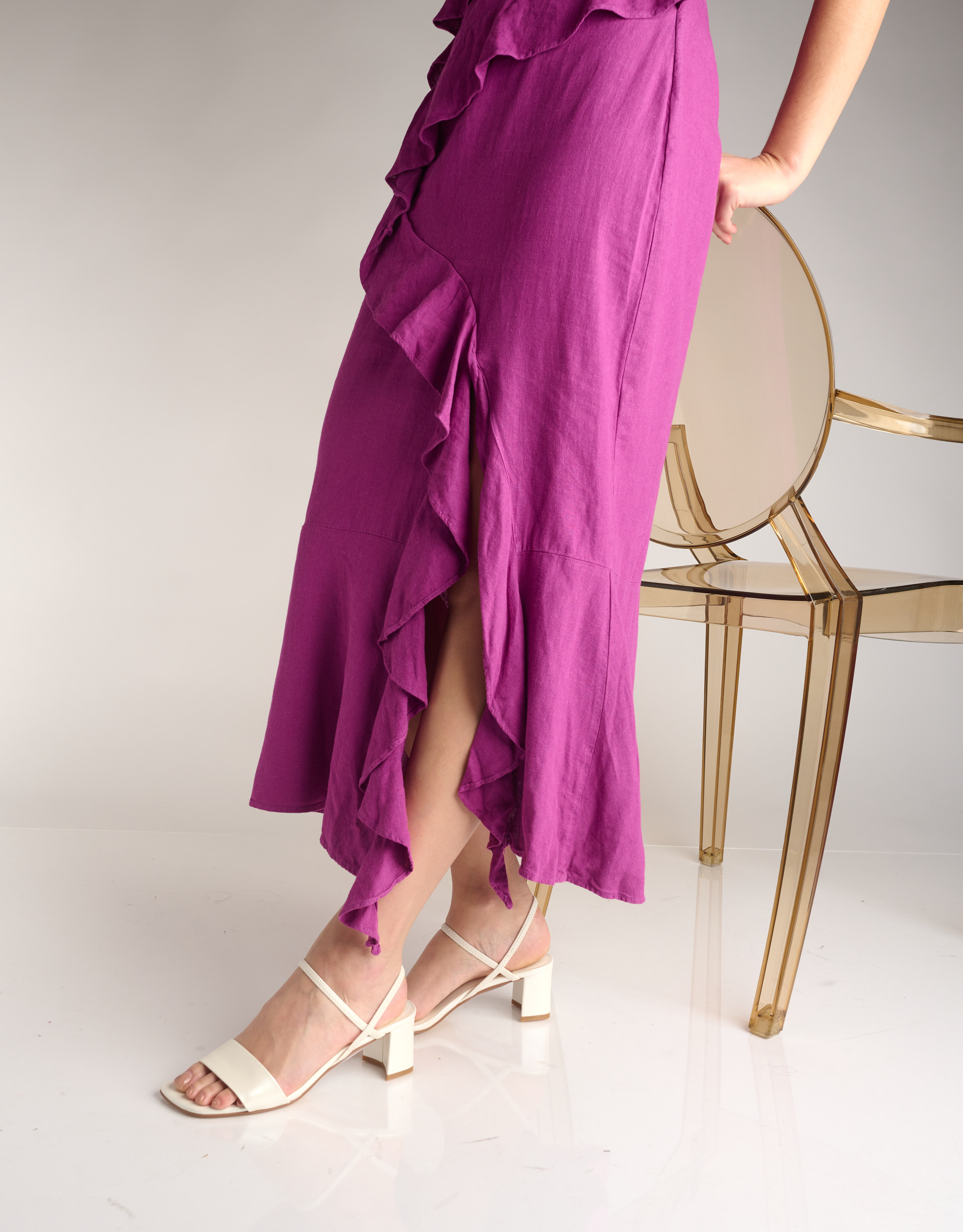 נעלי נשים - Jeffrey Campbell - סנדלי דמוי עור ADAPT - לבן3