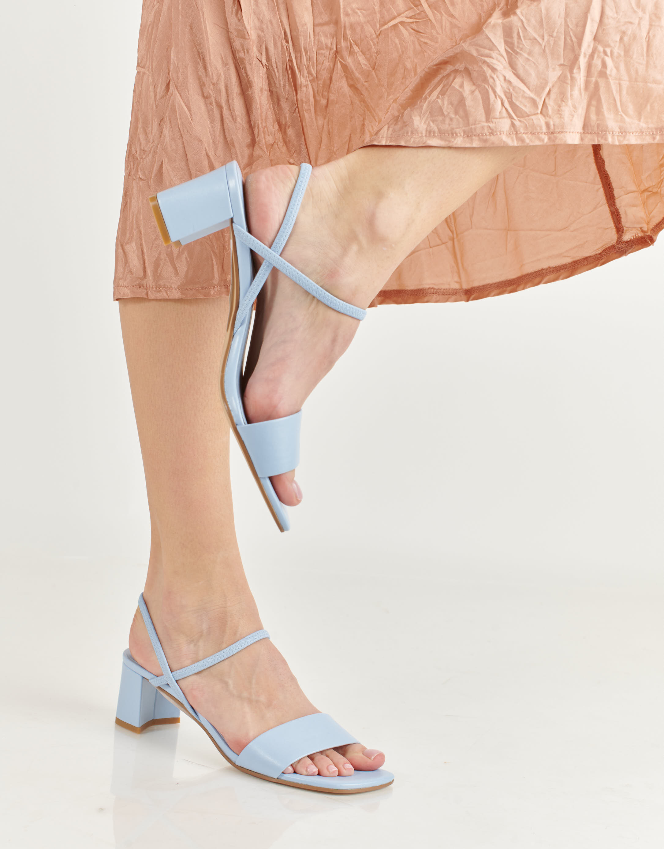 נעלי נשים - Jeffrey Campbell - סנדלי דמוי עור ADAPT - תכלת3