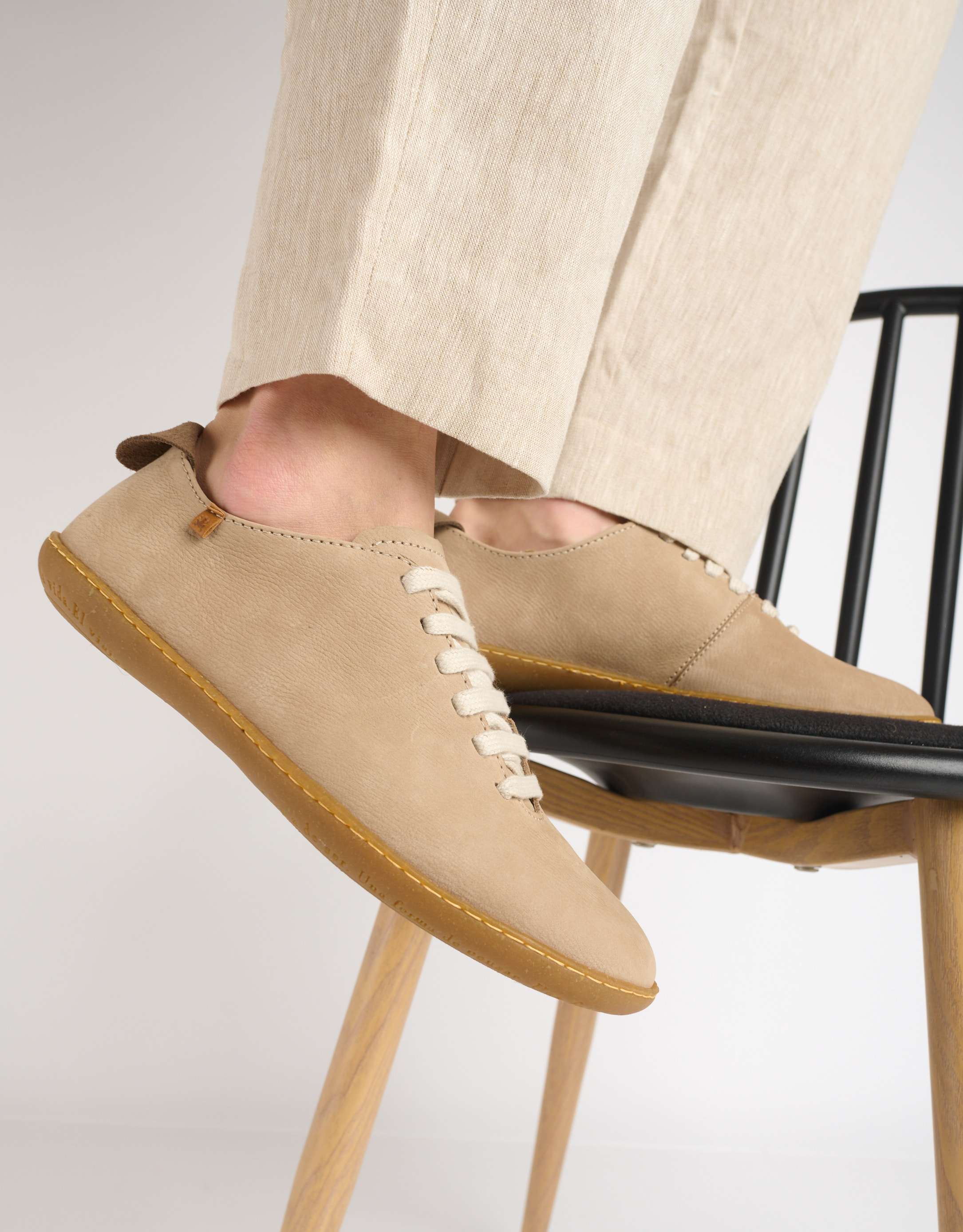 נעלי גברים - El Naturalista - נעליים עם שרוכים EL VIAJE - בז'