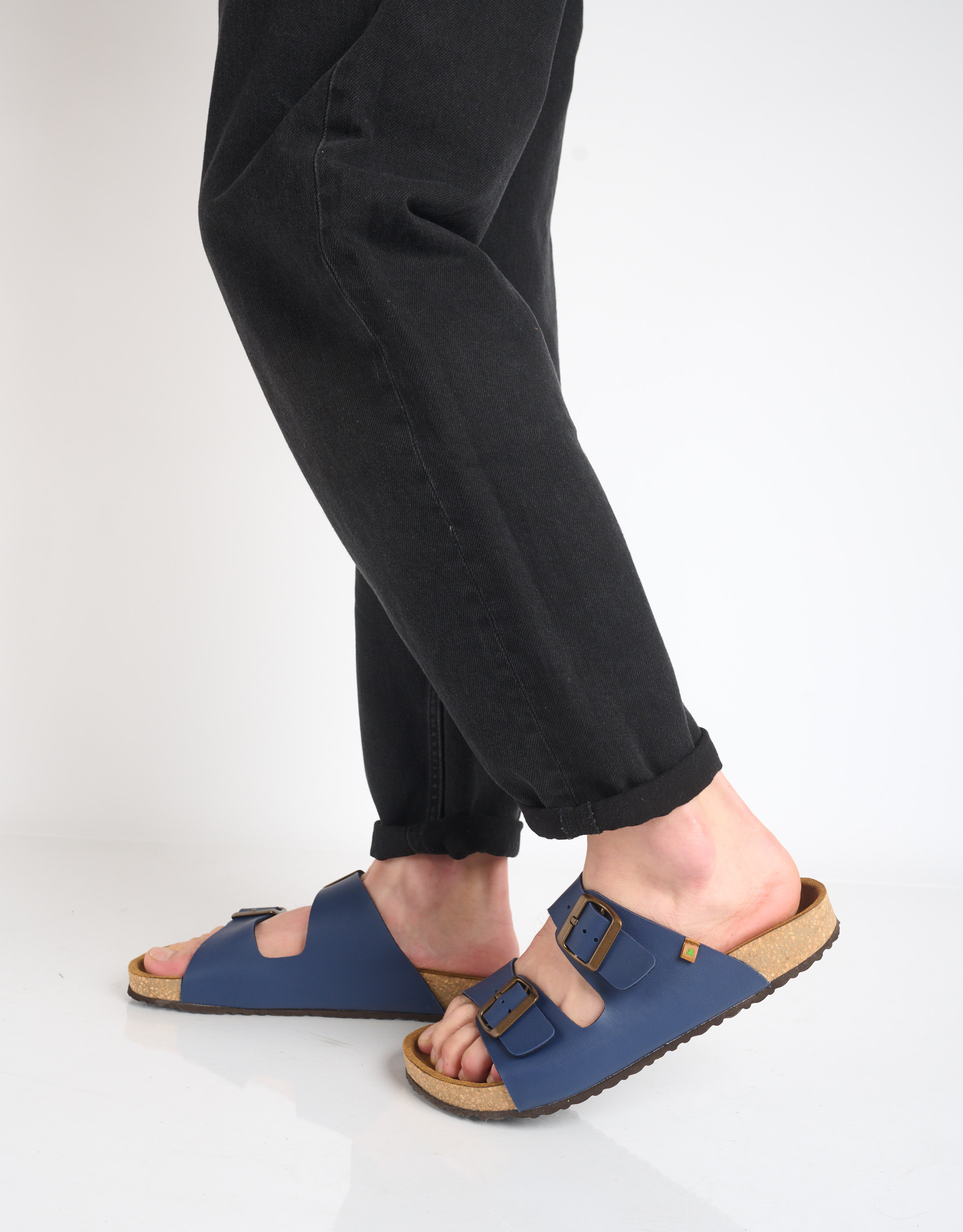 נעלי גברים - El Naturalista - כפכפי WARAJI VEGAN - כחול3