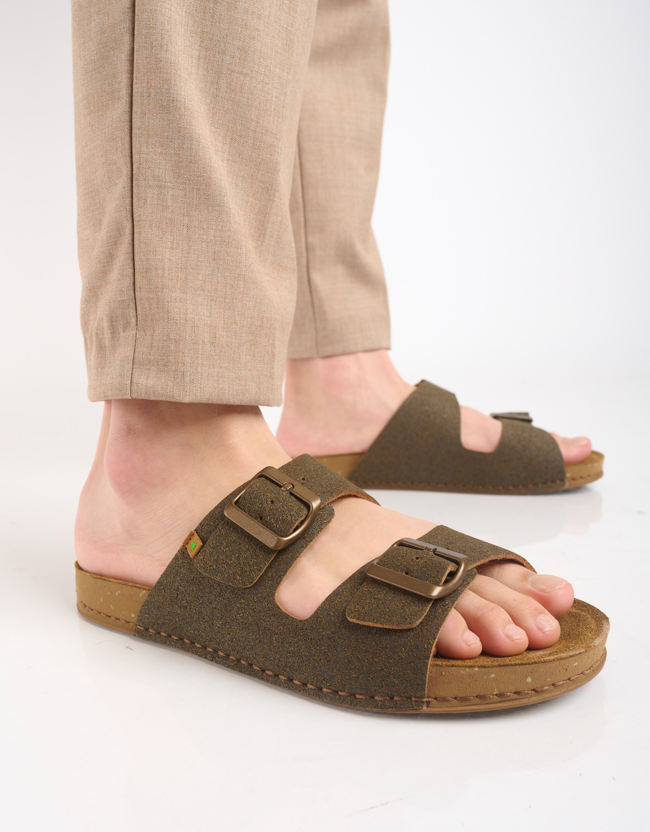 נעלי גברים - El Naturalista - כפכפים טבעוניים BALANCE - חאקי4