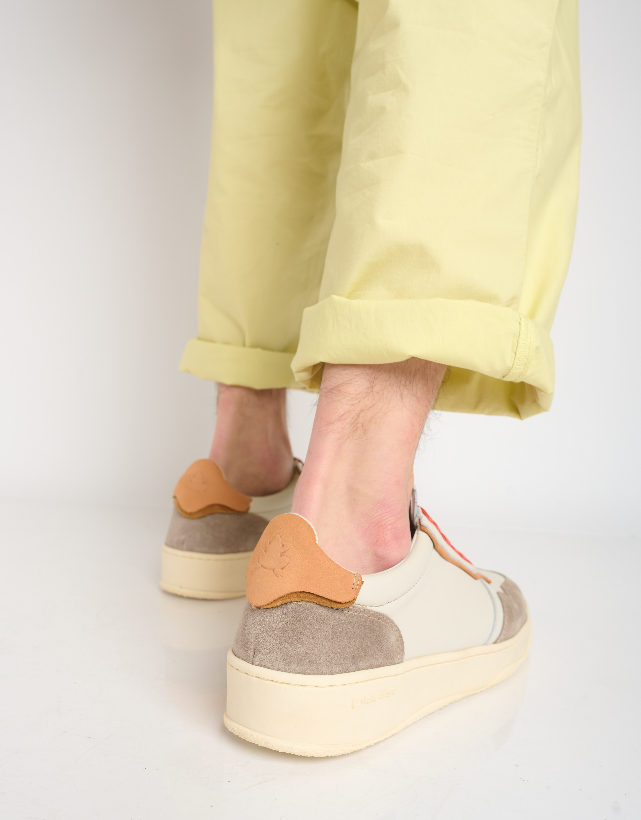 נעלי גברים - El Naturalista - סניקרס עור GEO - כתום4