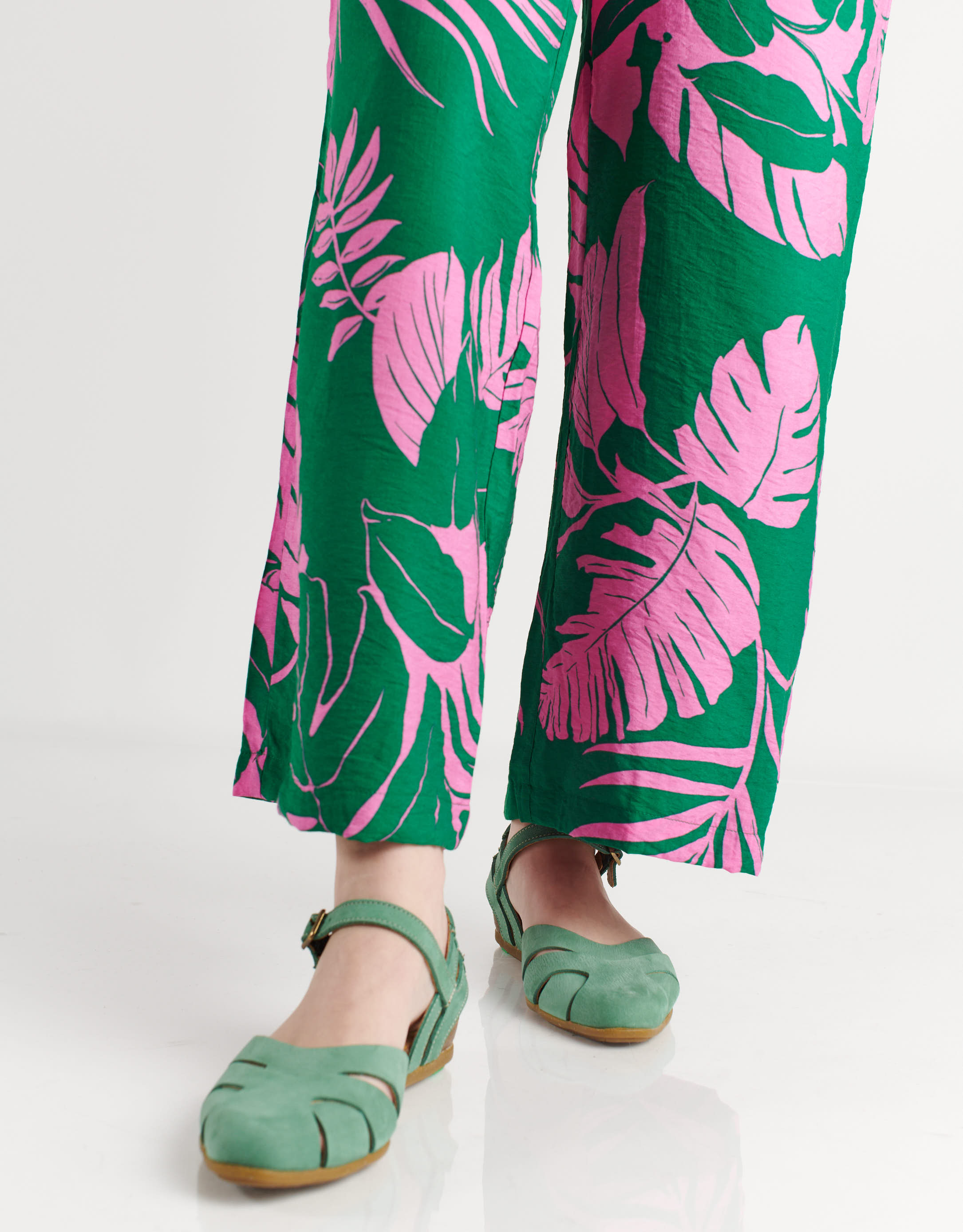 נעלי נשים - El Naturalista - סנדלי עור  STELLA - ירוק2