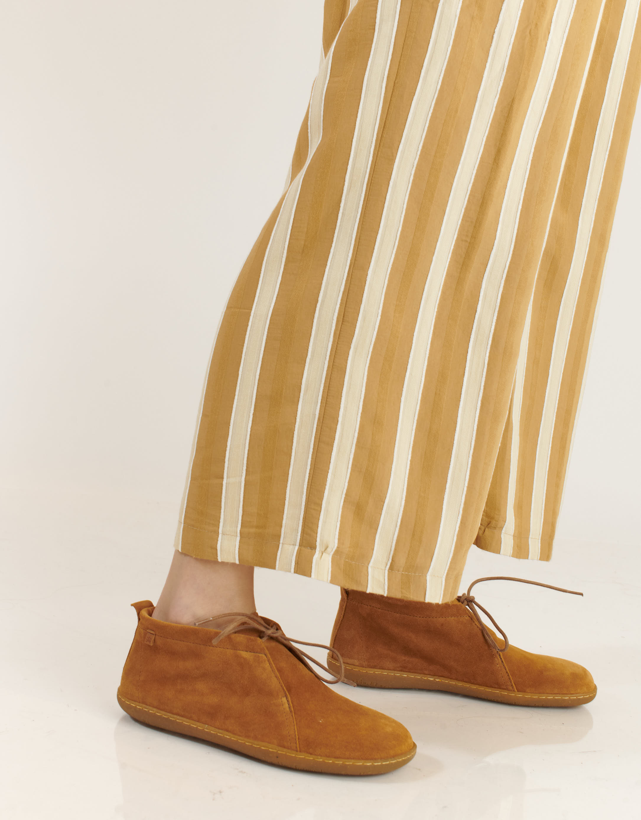 נעלי נשים - El Naturalista - נעליים שטוחות EL VIAJERO - קאמל4