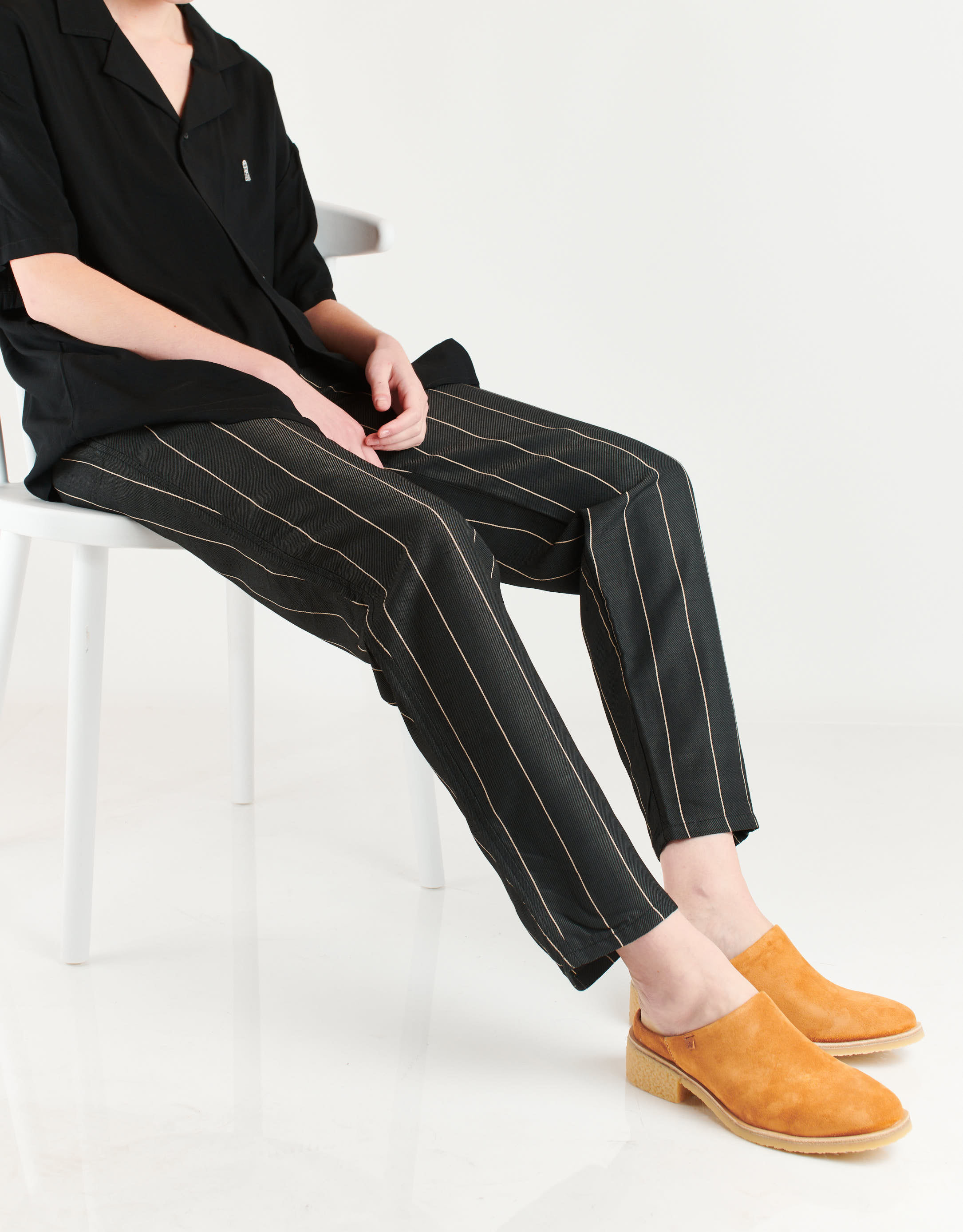 נעלי נשים - El Naturalista - כפכפי זמש IRATI - קאמל