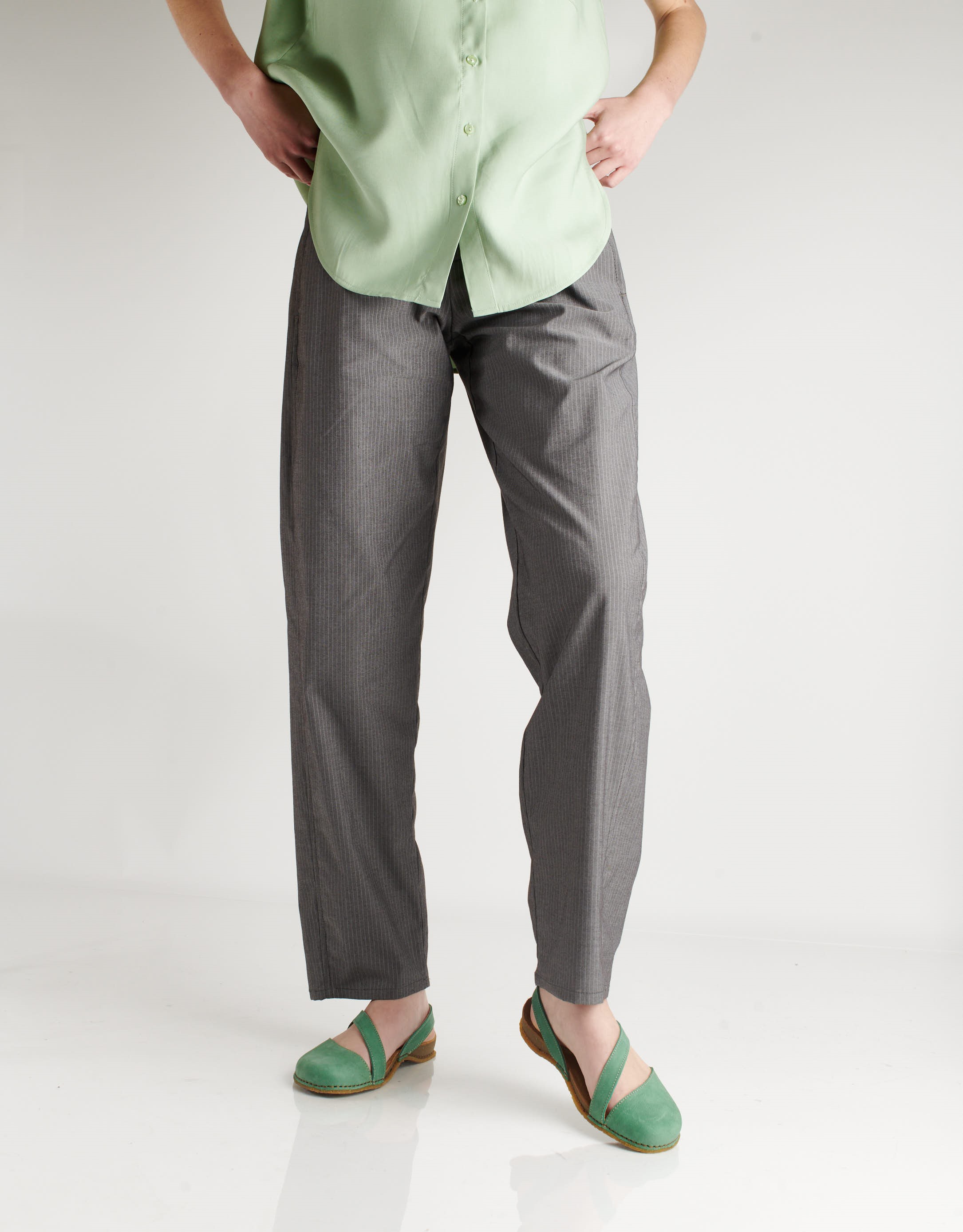 נעלי נשים - El Naturalista - סנדלים סגורים PANGLAO - ירוק3