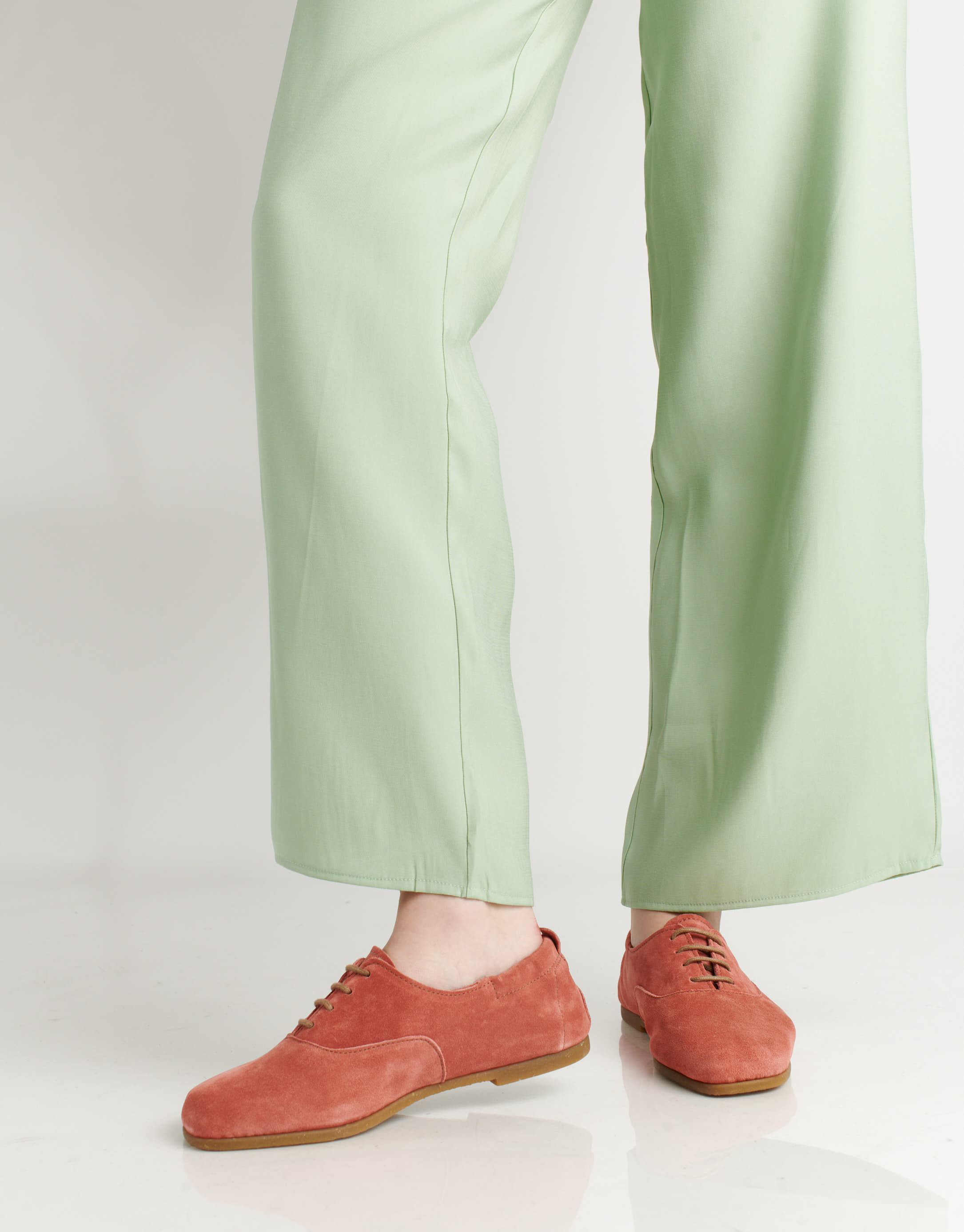 נעלי נשים - El Naturalista - נעלי עור שטוחות CROCHE - קורל2