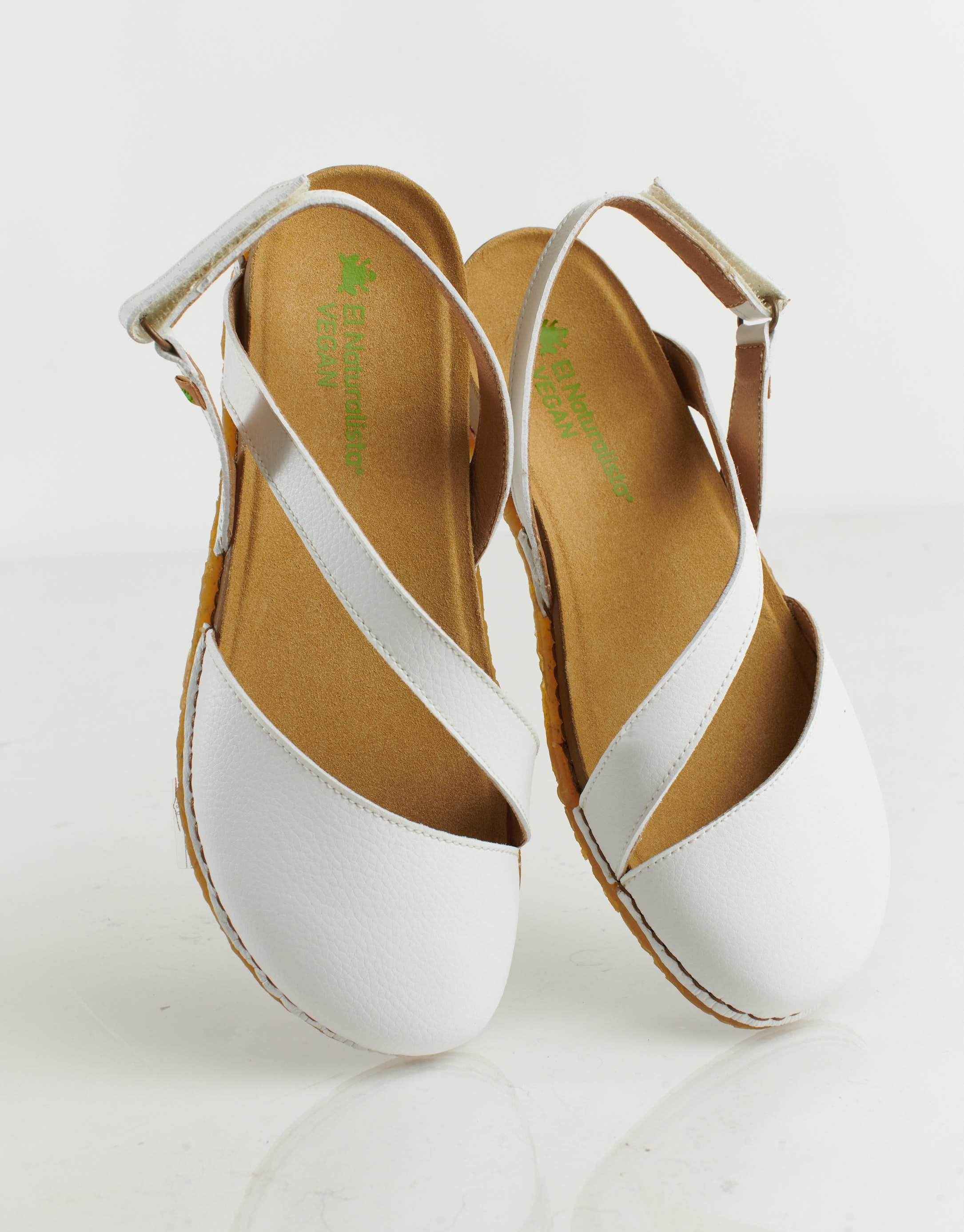 נעלי נשים - El Naturalista - סנדלים טבעוניים PANGLAO - לבן4