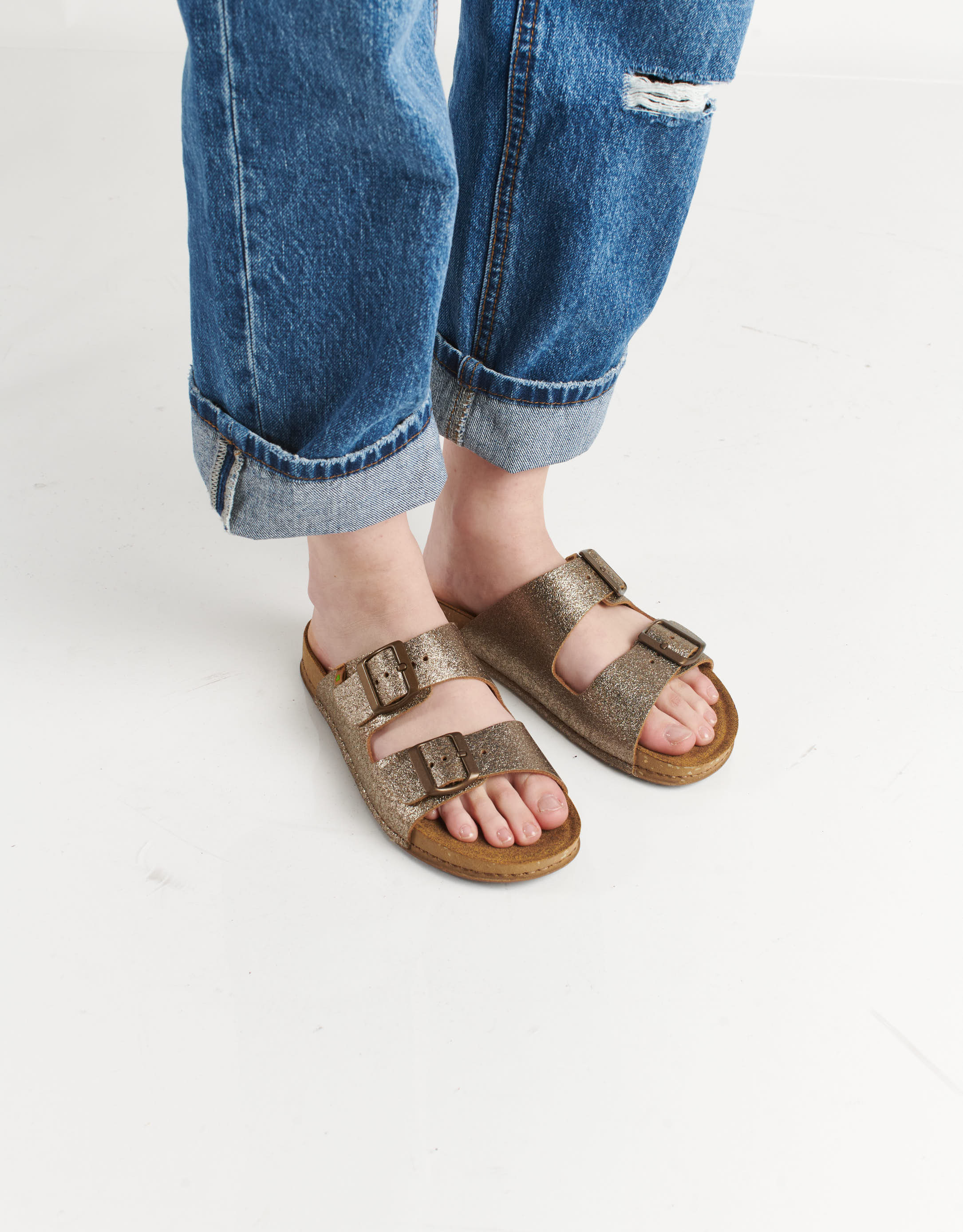 נעלי נשים - El Naturalista - כפכפים טבעוניים BALANCE - ברונזה3