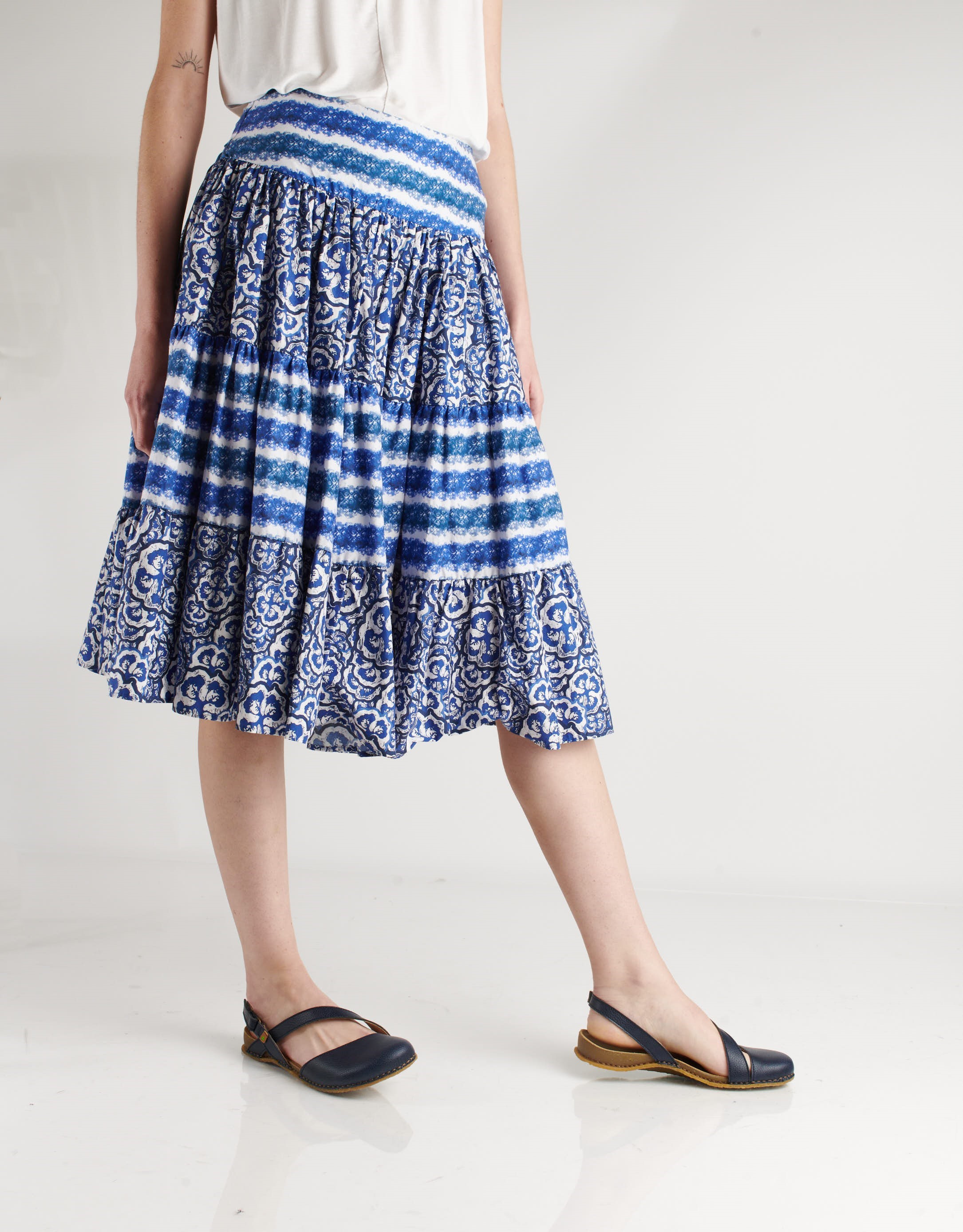 נעלי נשים - El Naturalista - סנדלים טבעוניים PANGLAO - כחול4