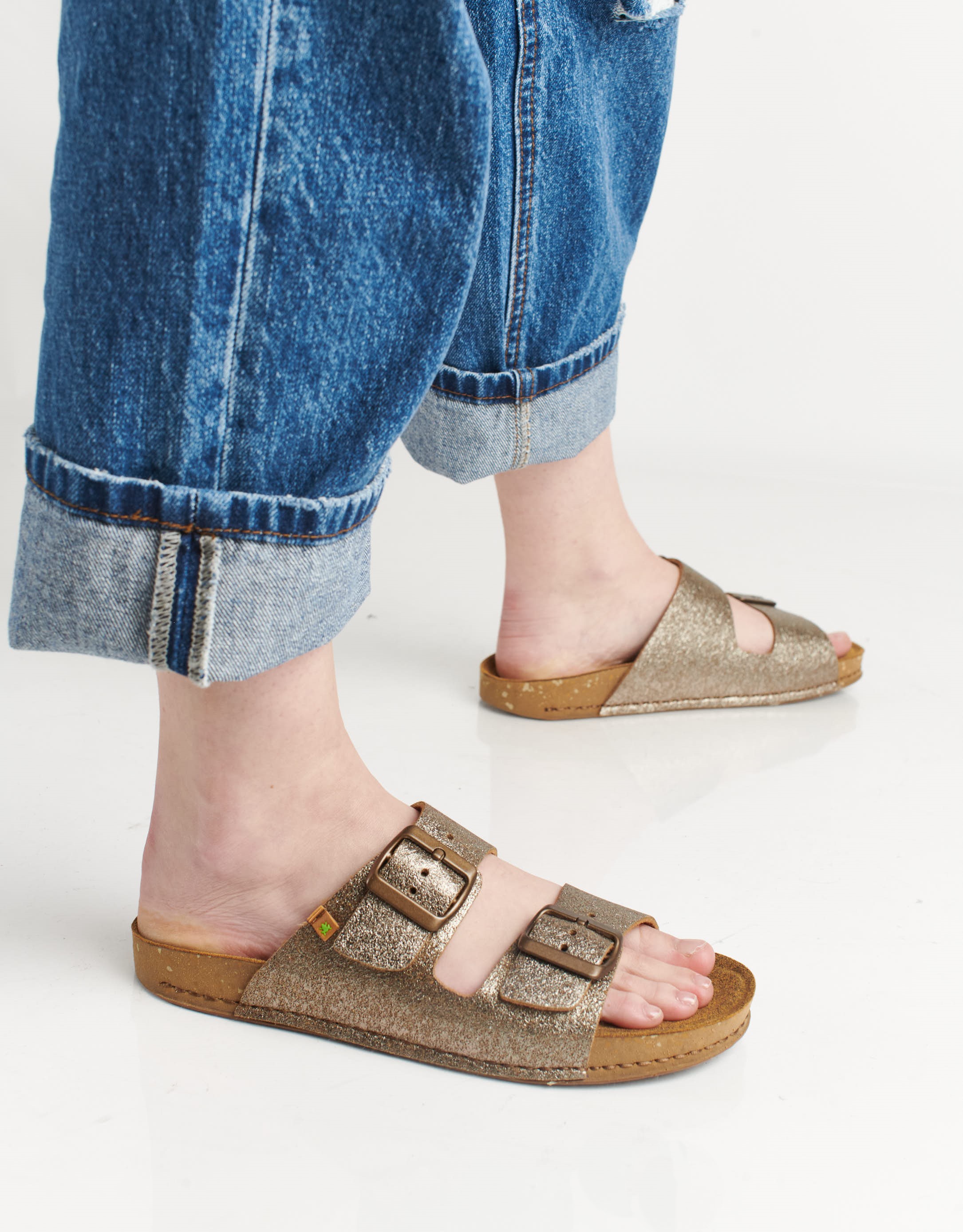 נעלי נשים - El Naturalista - כפכפים טבעוניים BALANCE - ברונזה4