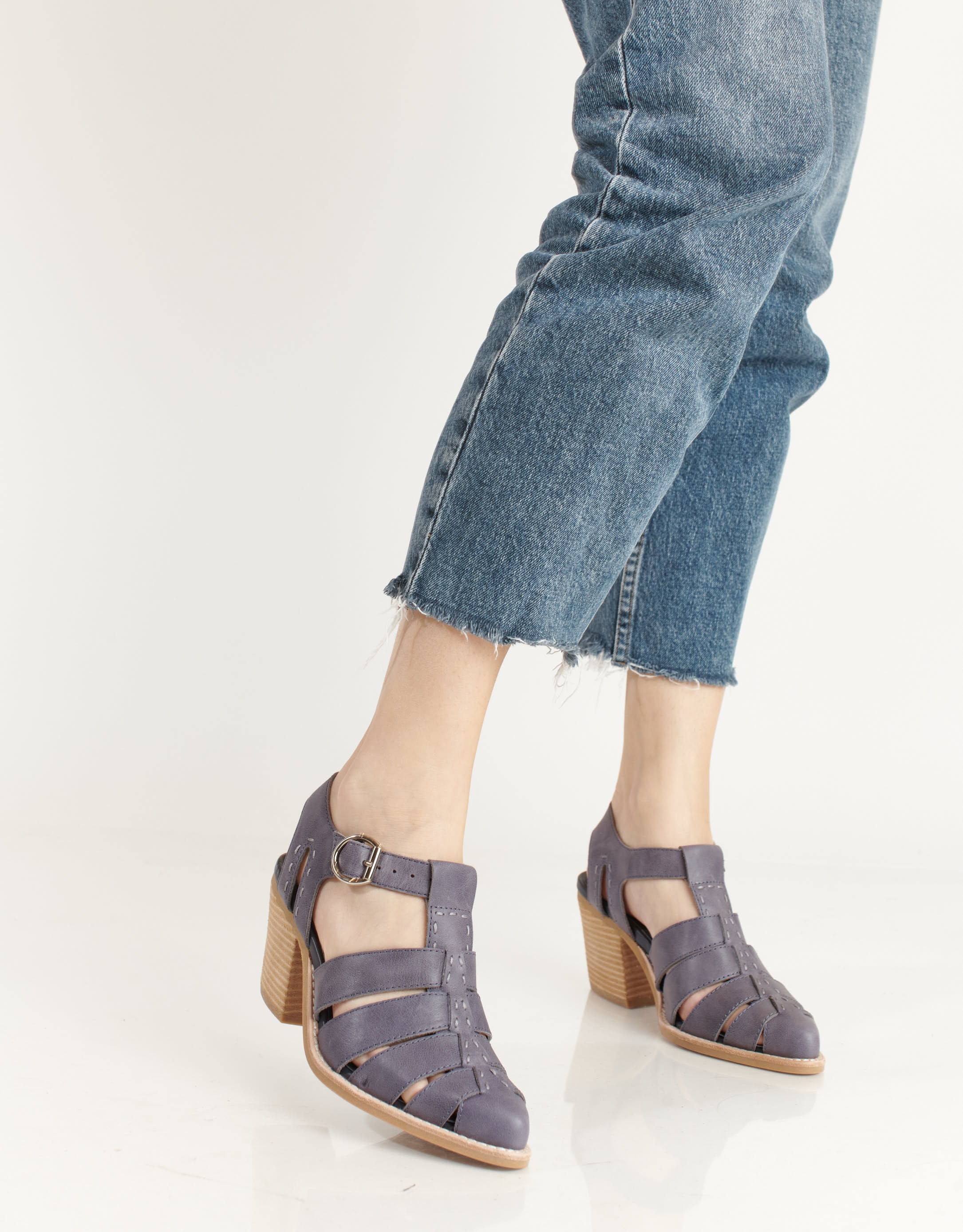 נעלי נשים - Jeffrey Campbell - סנדלי עקב סגורים ANGORA - כחול3