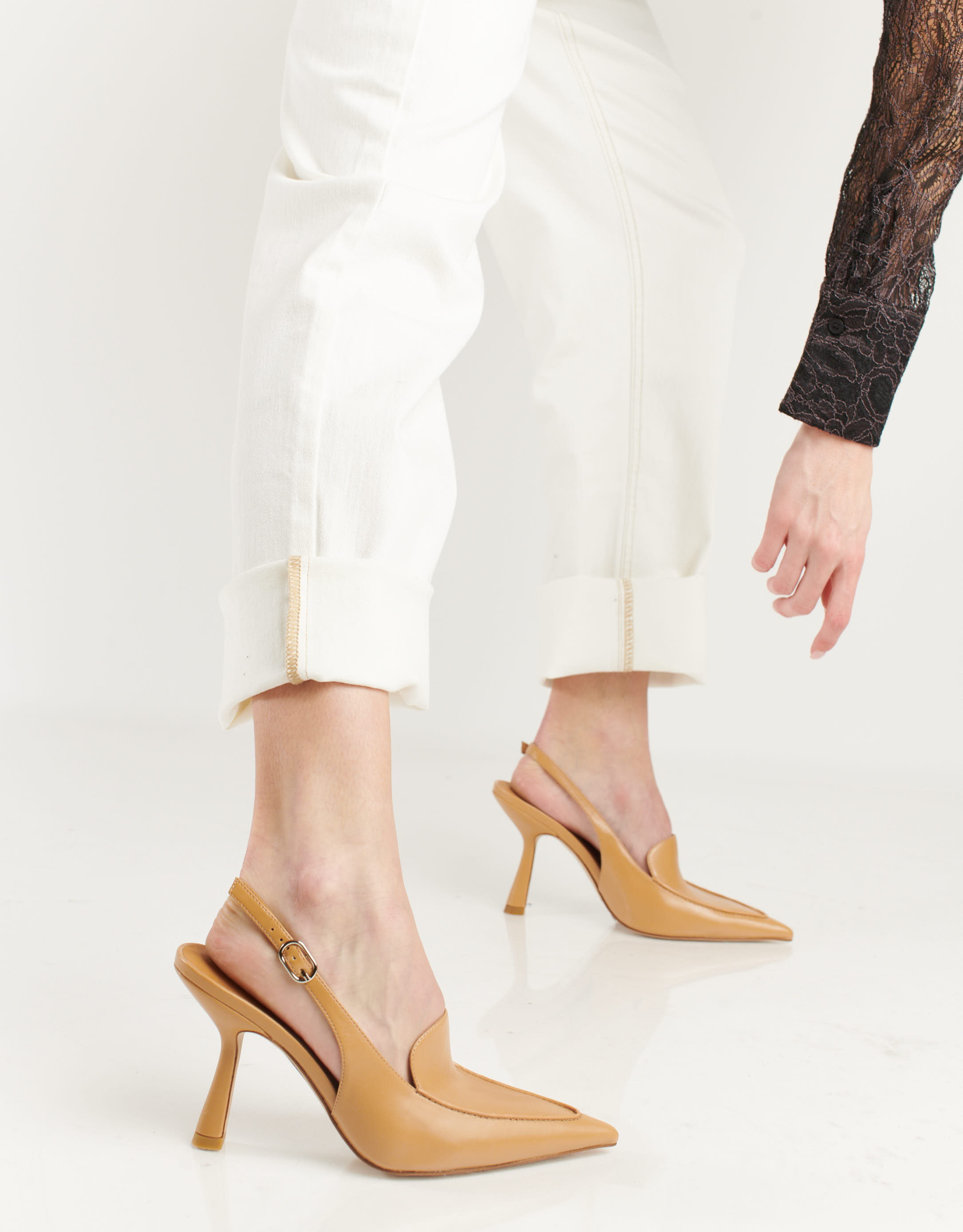 נעלי נשים - Jeffrey Campbell - סנדלי עקב ACCLAIMED - קאמל3