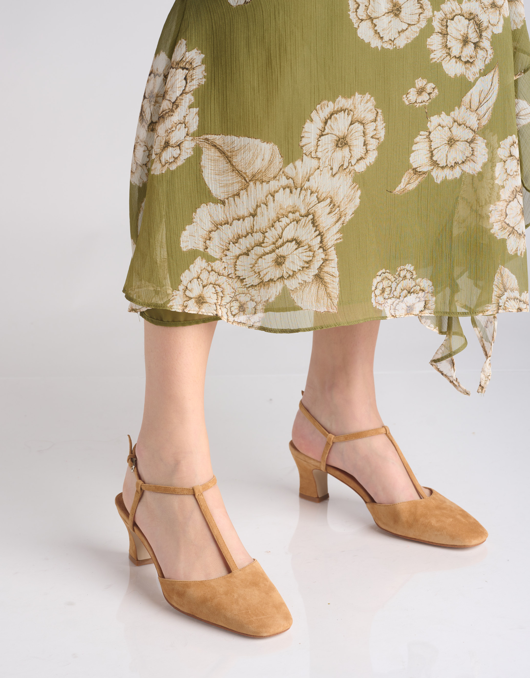 נעלי נשים - Jeffrey Campbell - נעלי עקב מזמש CHANTAL - קאמל2