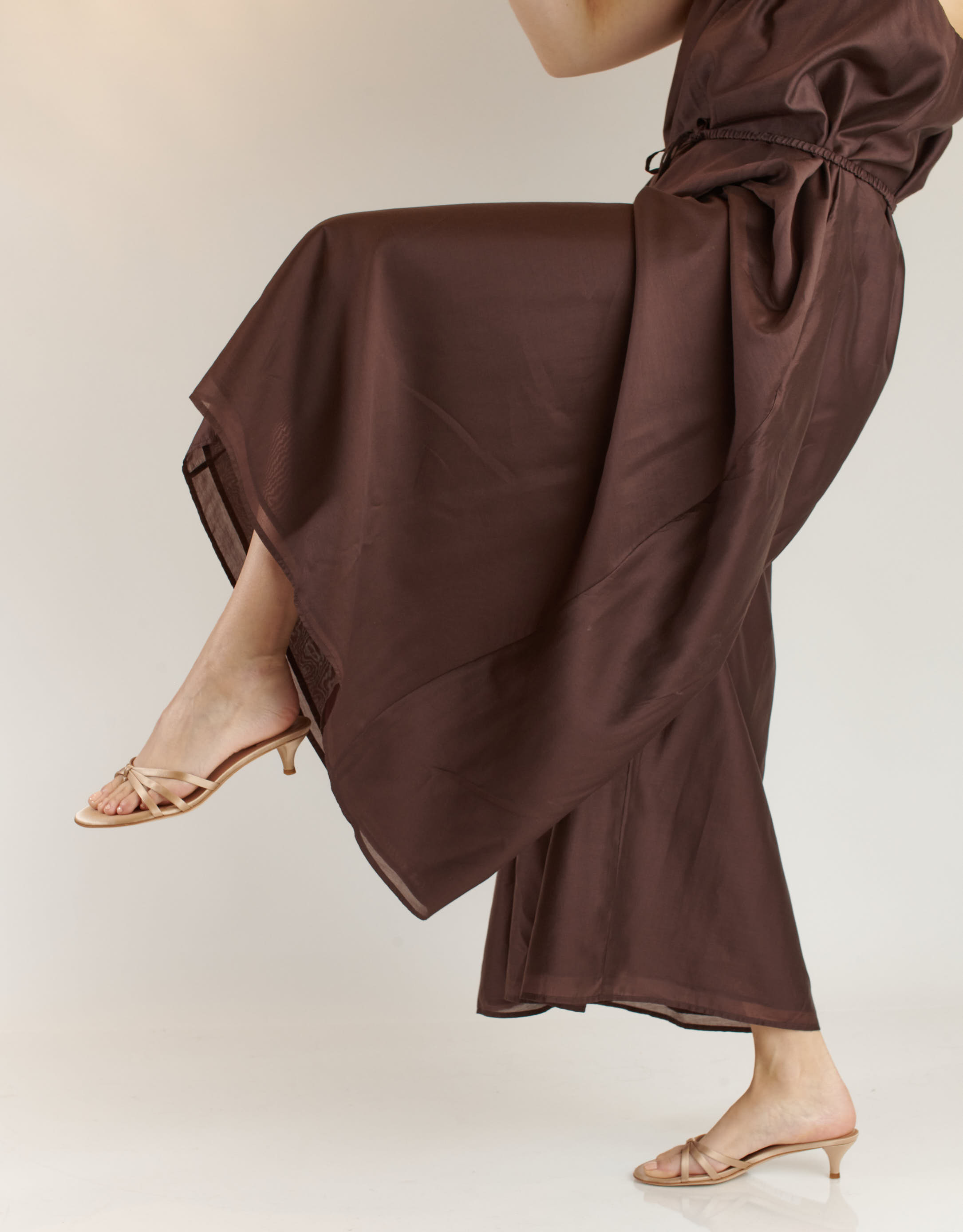 נעלי נשים - Jeffrey Campbell - כפכפי עקב DORETTA - בז'2