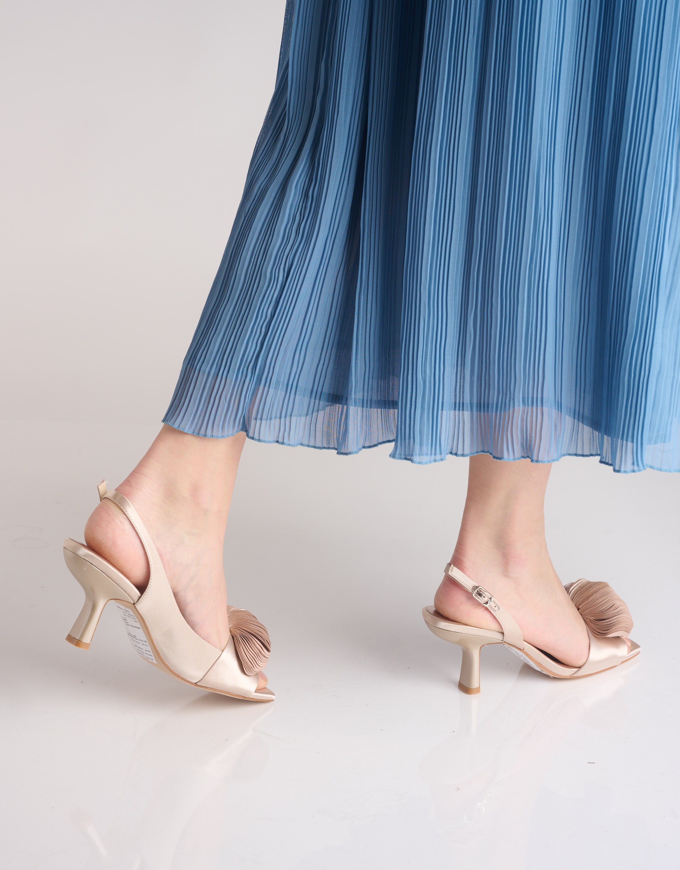 נעלי נשים - Jeffrey Campbell - סנדלי עקב DUFFY - בז'3