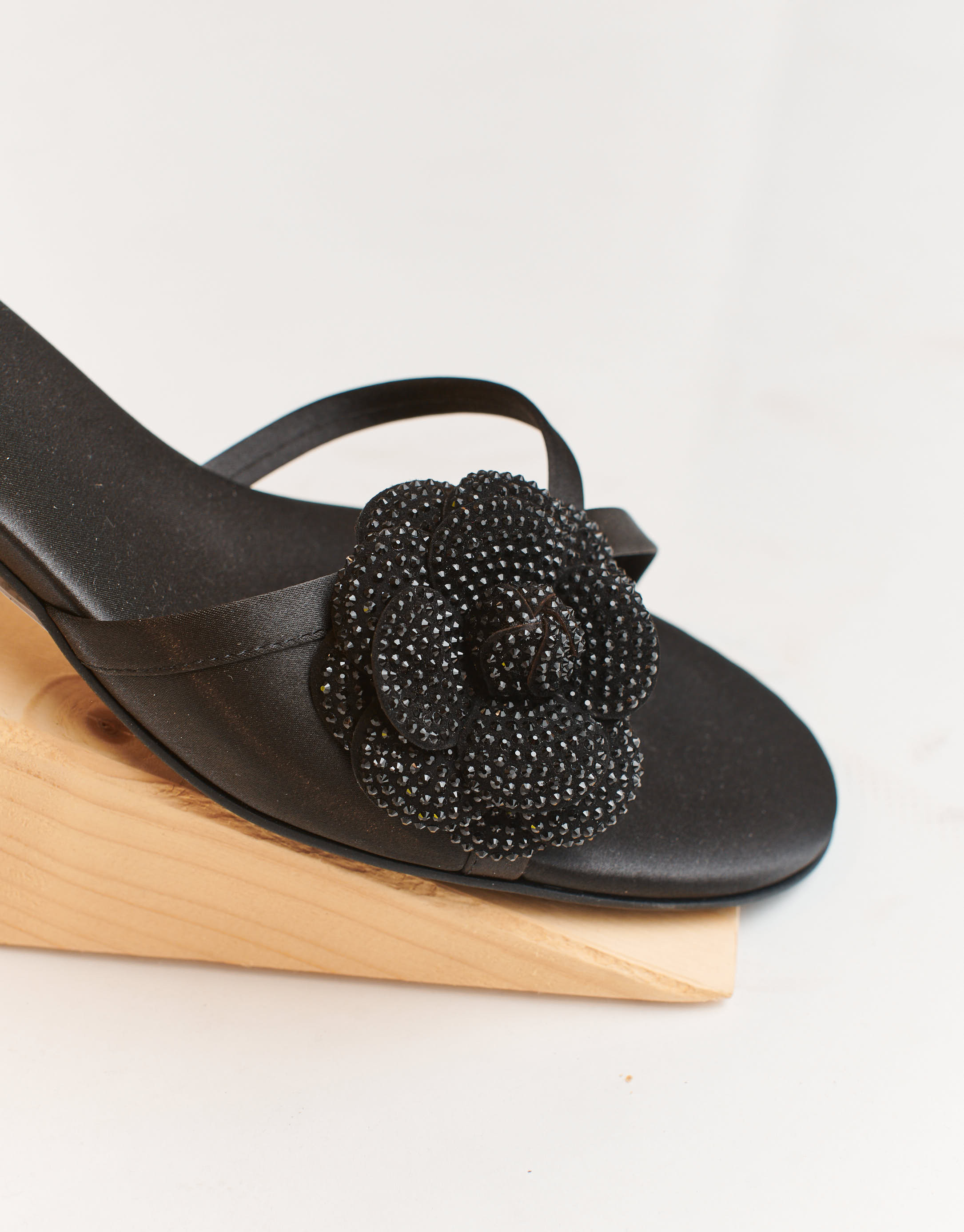 נעלי נשים - Jeffrey Campbell - כפכפי עקב GLORIOSA - שחור4